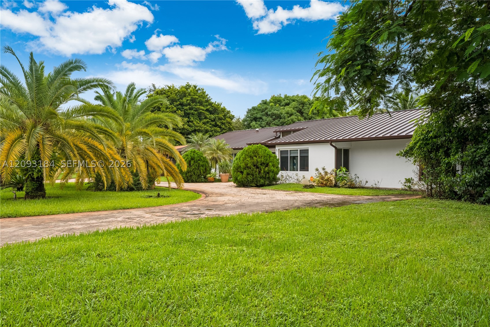 8700 SW 97th Ter