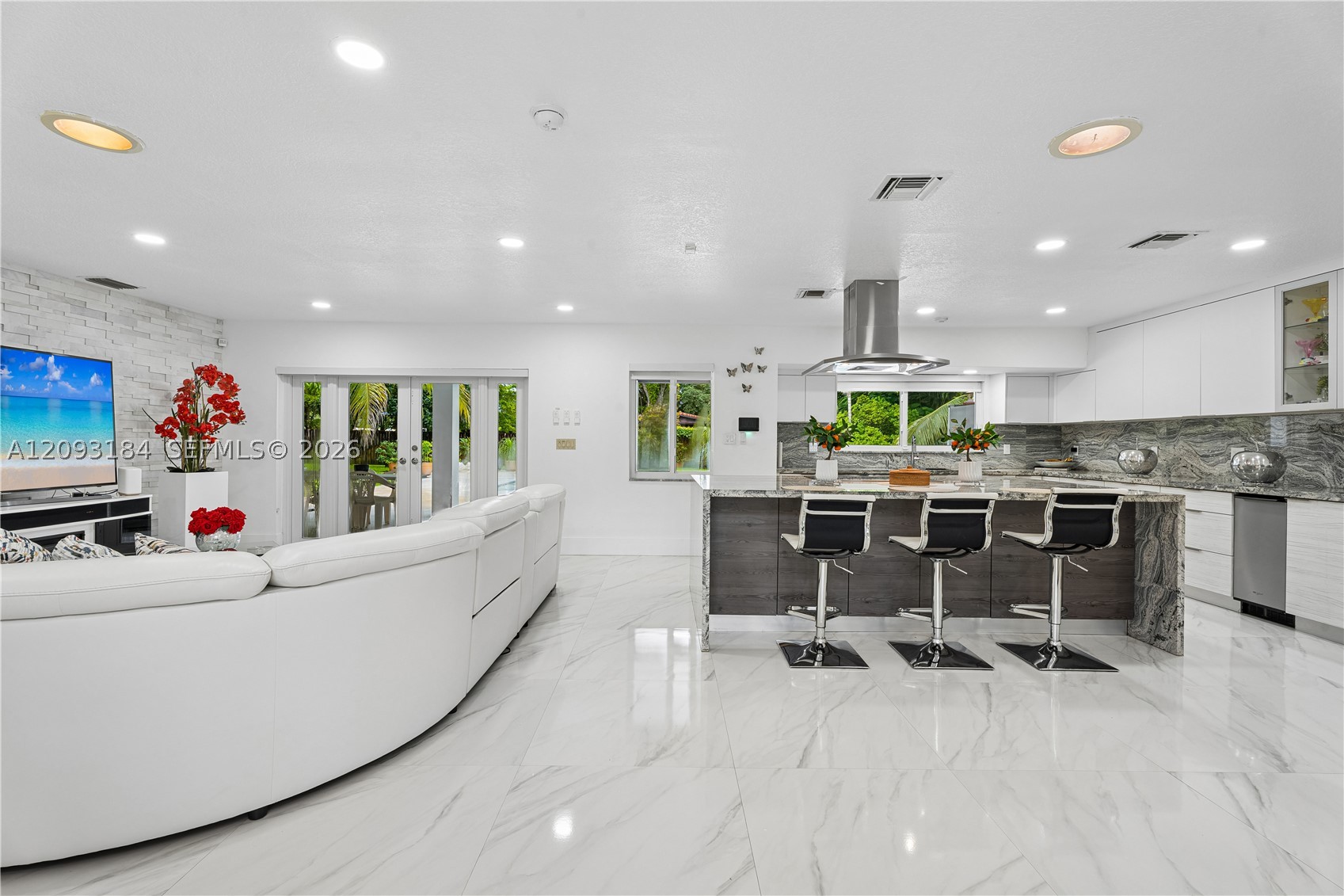 8700 SW 97th Ter Miami, FL 33176