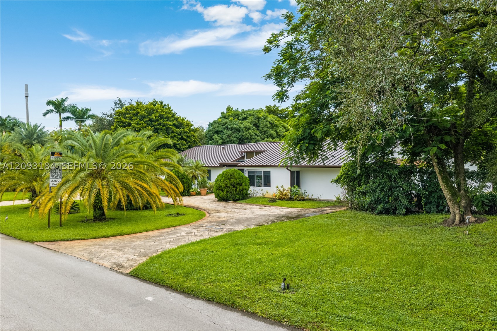 8700 SW 97th Ter Miami, FL 33176