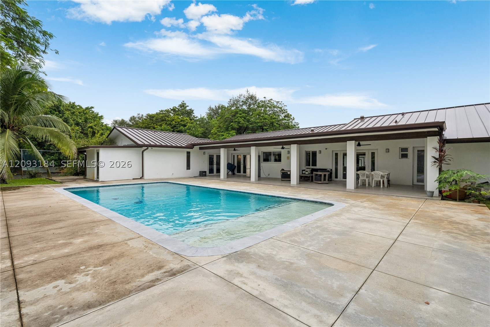 8700 SW 97th Ter Miami, FL 33176