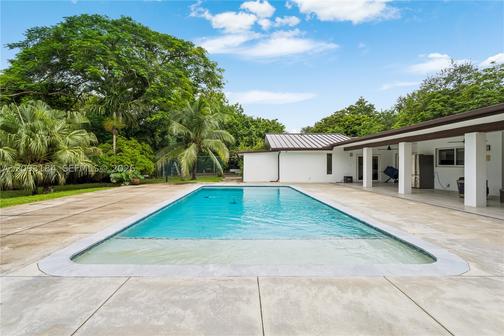 8700 SW 97th Ter Miami, FL 33176