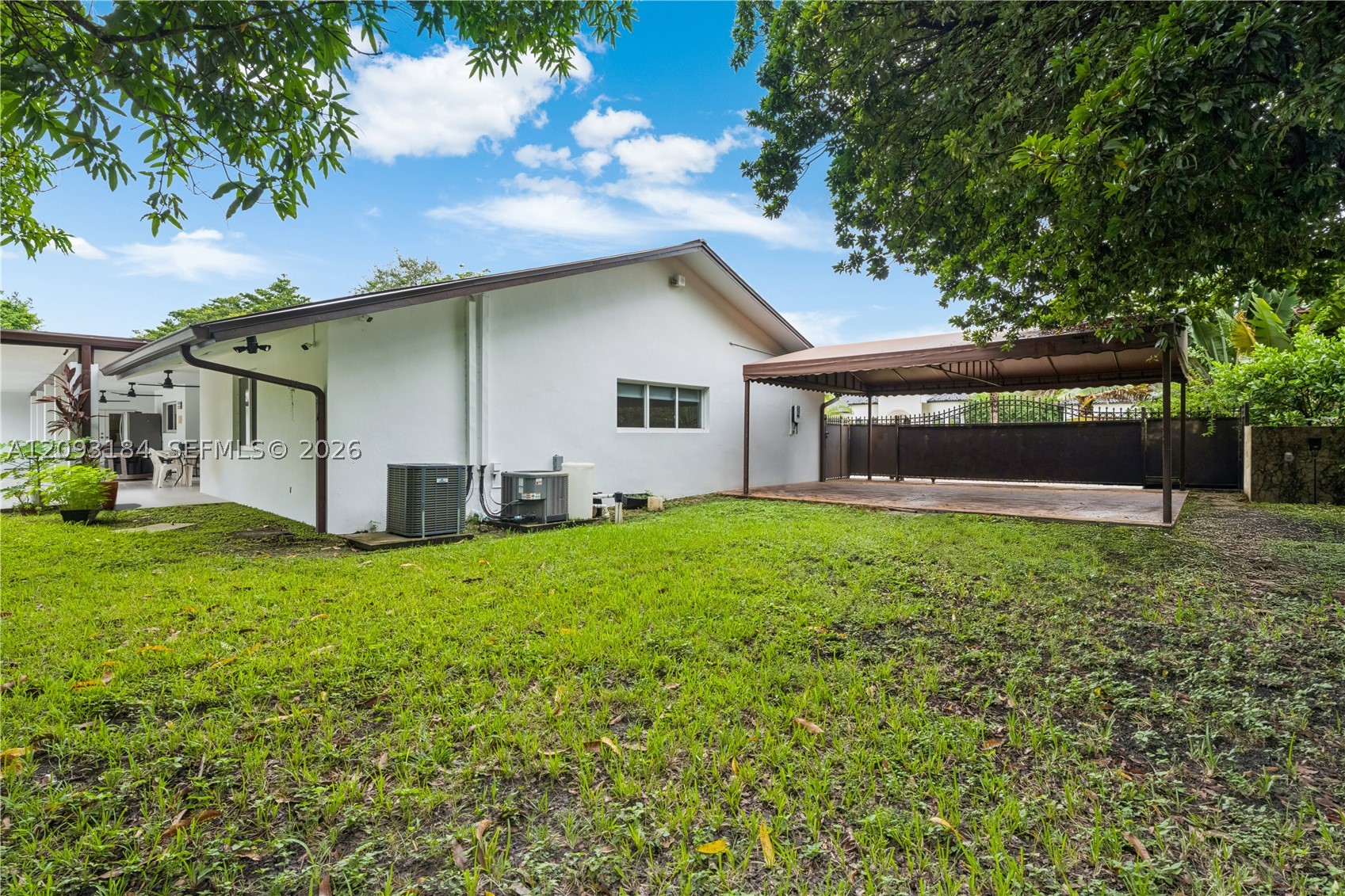 8700 SW 97th Ter Miami, FL 33176