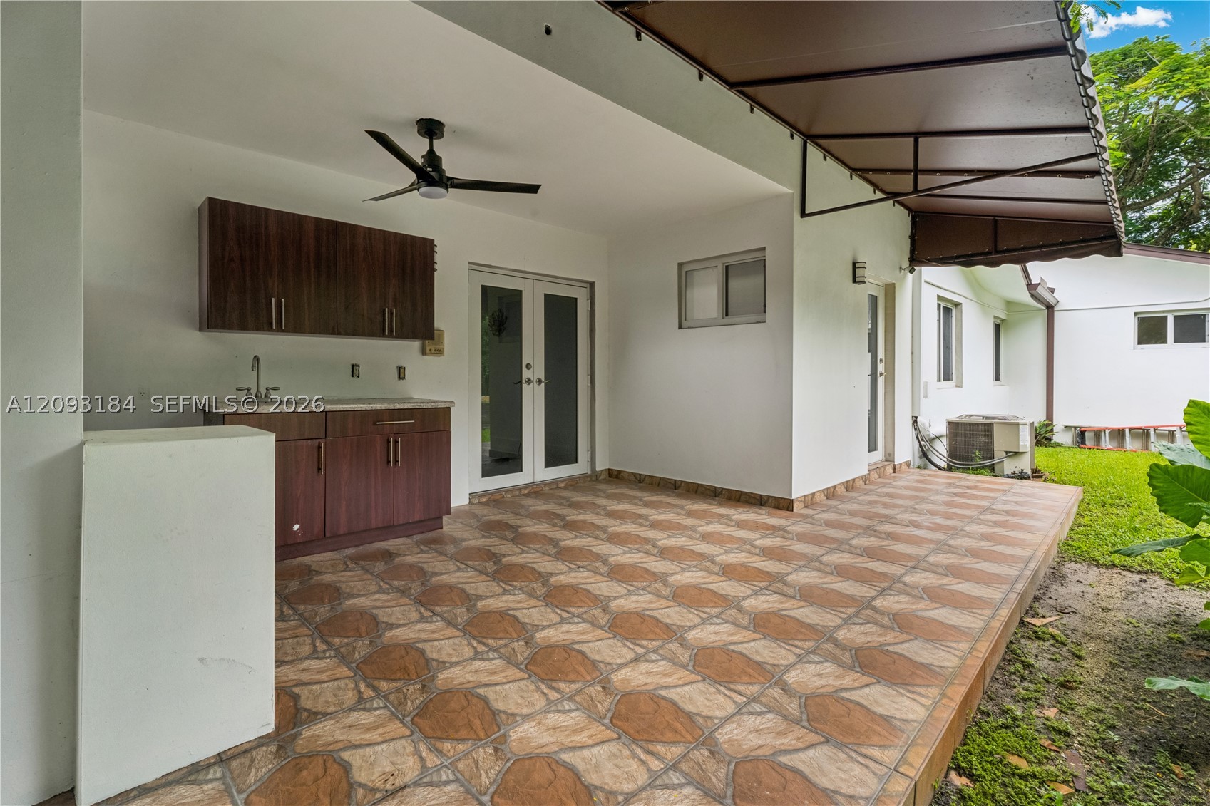 8700 SW 97th Ter Miami, FL 33176