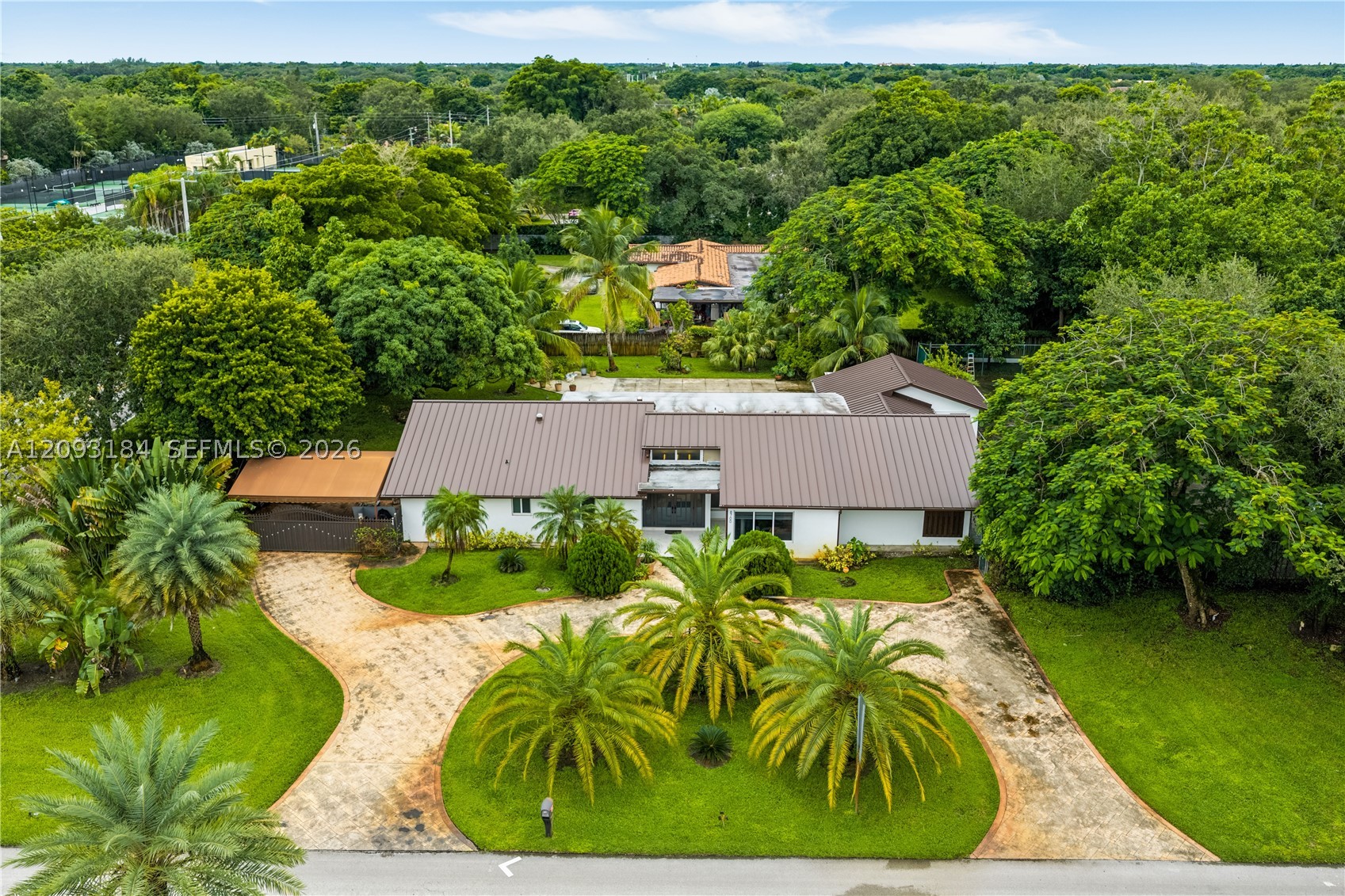 8700 SW 97th Ter Miami, FL 33176