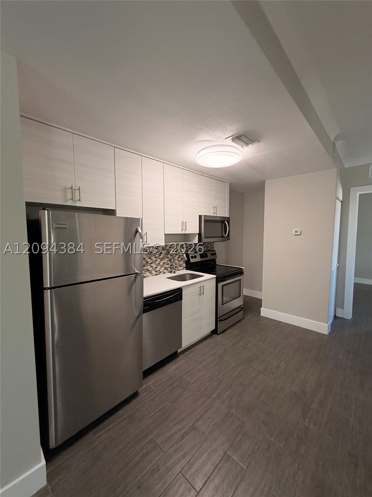 115 Menores Ave #8