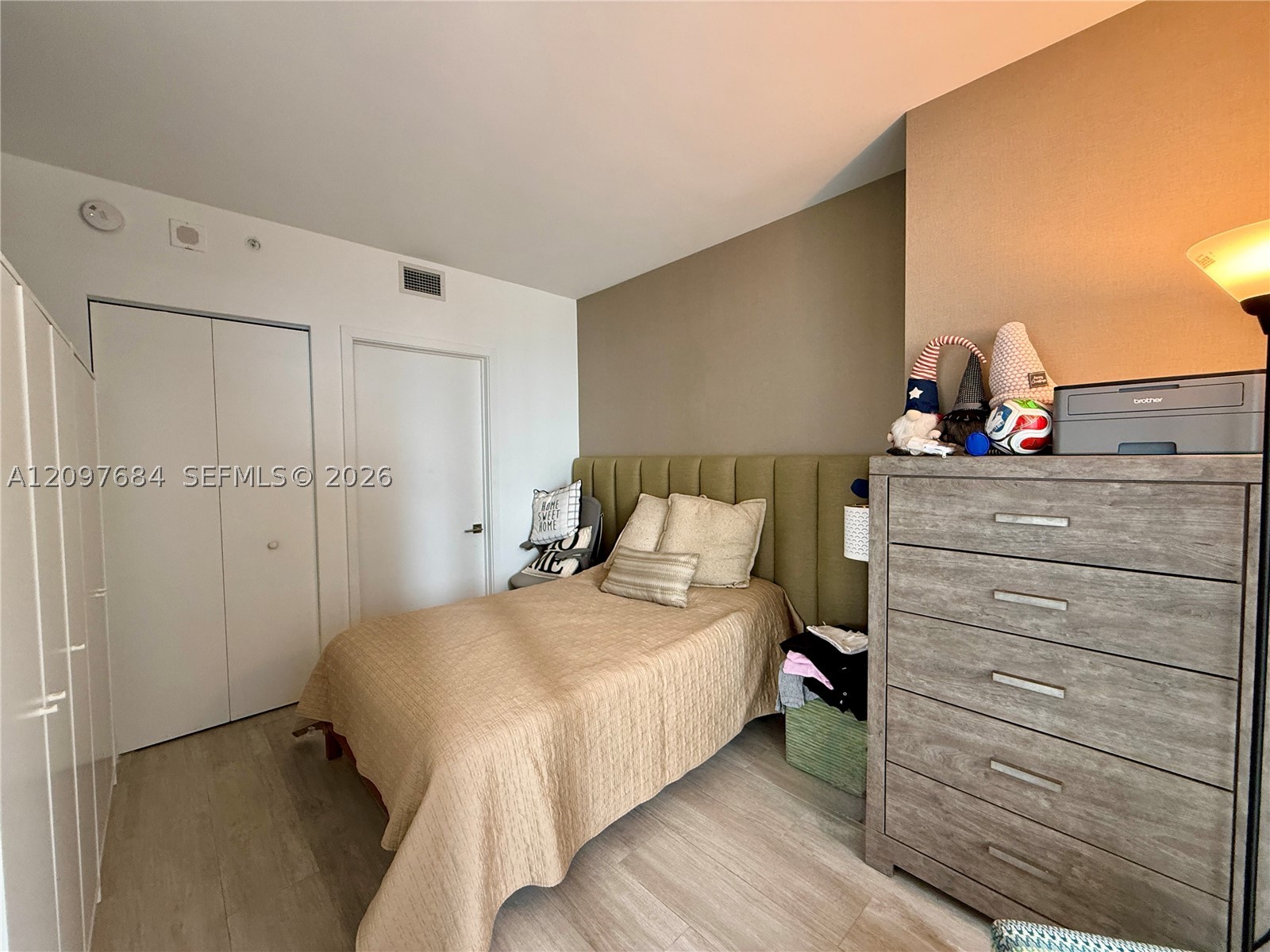 image Brickell Heights East10