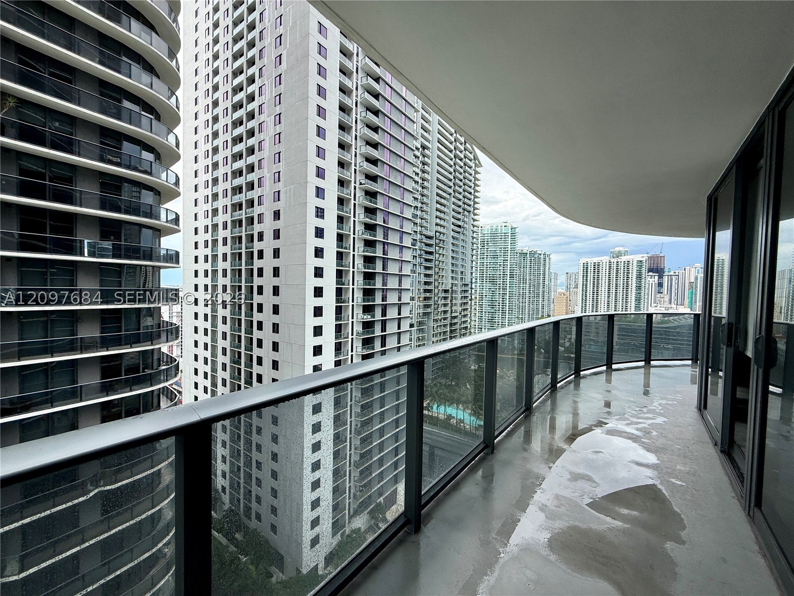 image Brickell Heights East14