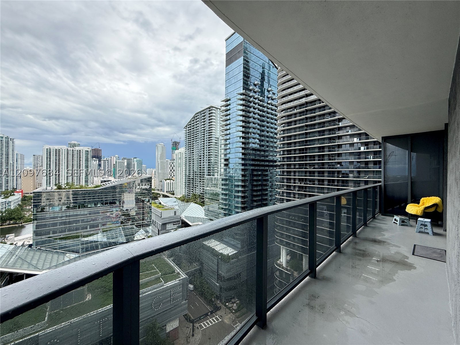image Brickell Heights East16