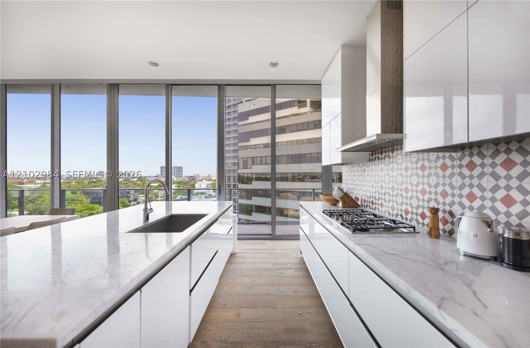 2669 S Bayshore Dr #903N Miami, FL 33133