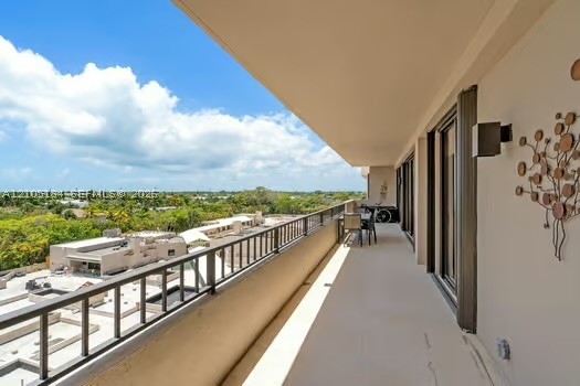 image Emerald Bay at Key Colony32