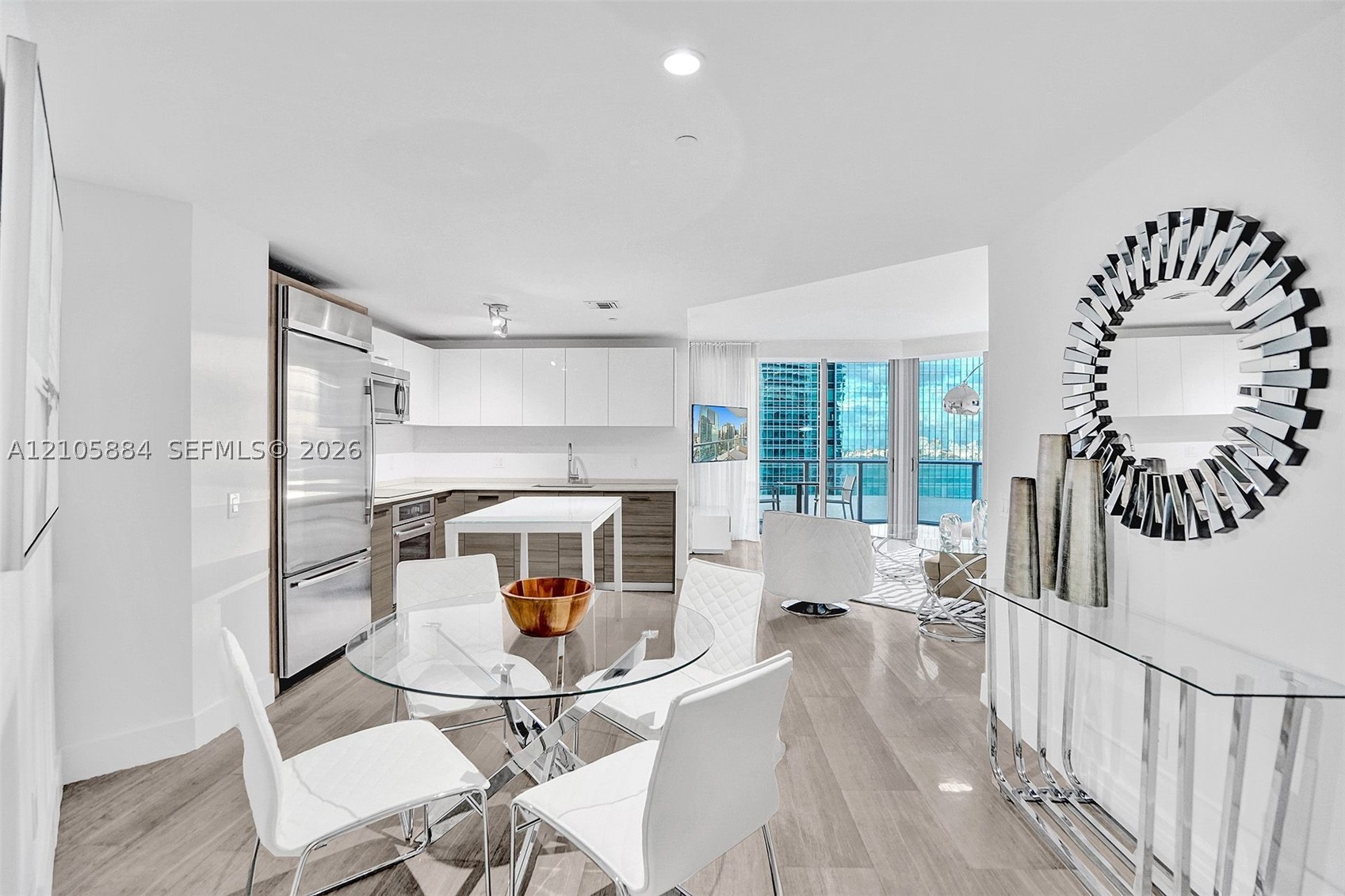 1300 Brickell Bay Dr #2702