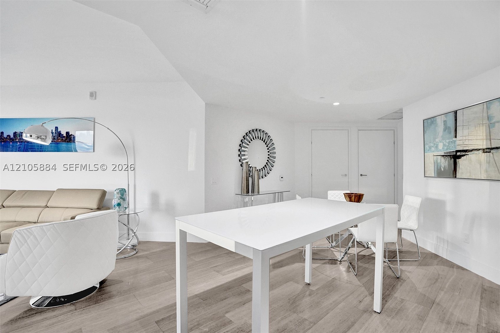 image Brickell House25