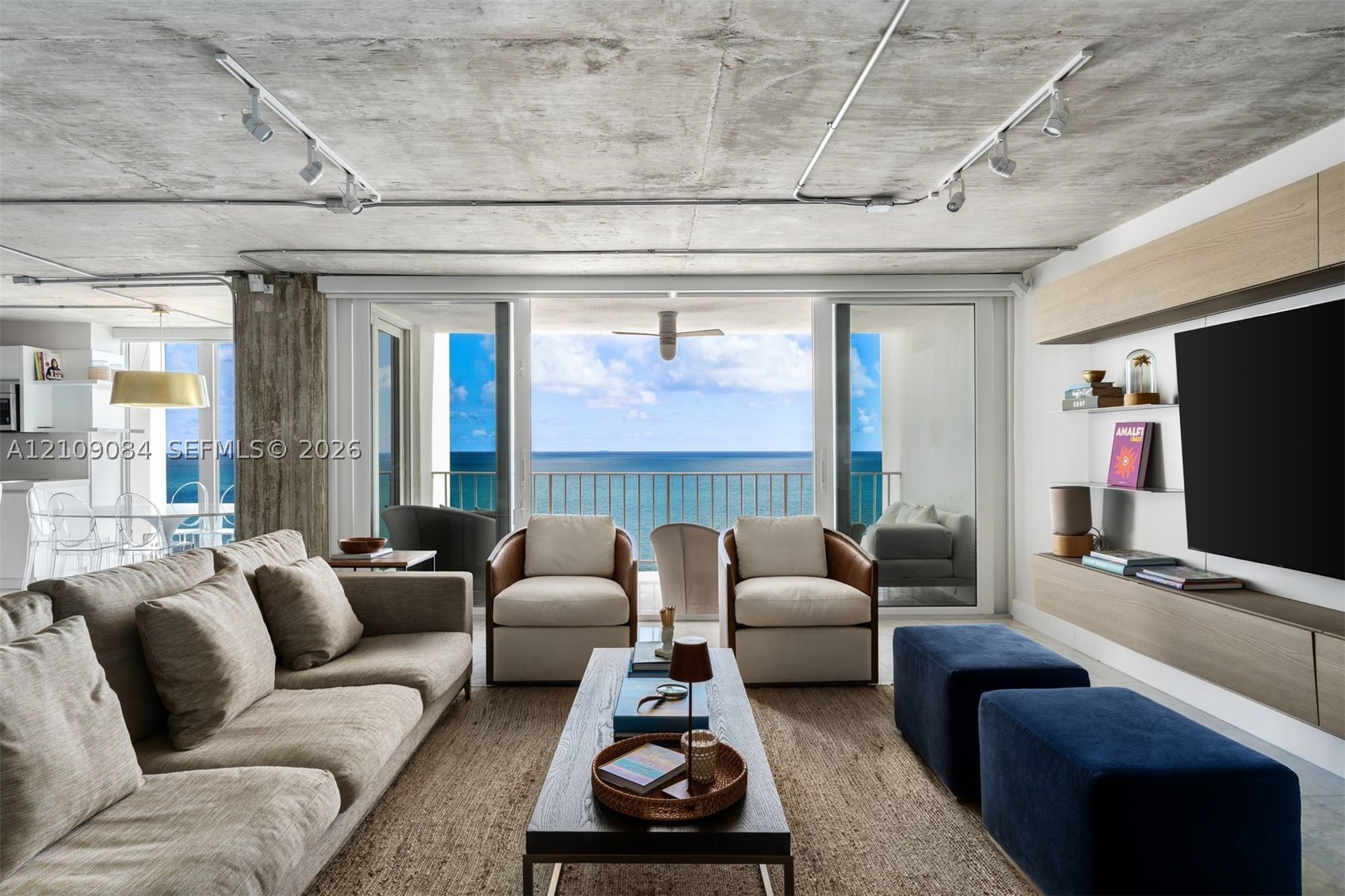 881 Ocean Dr #23C