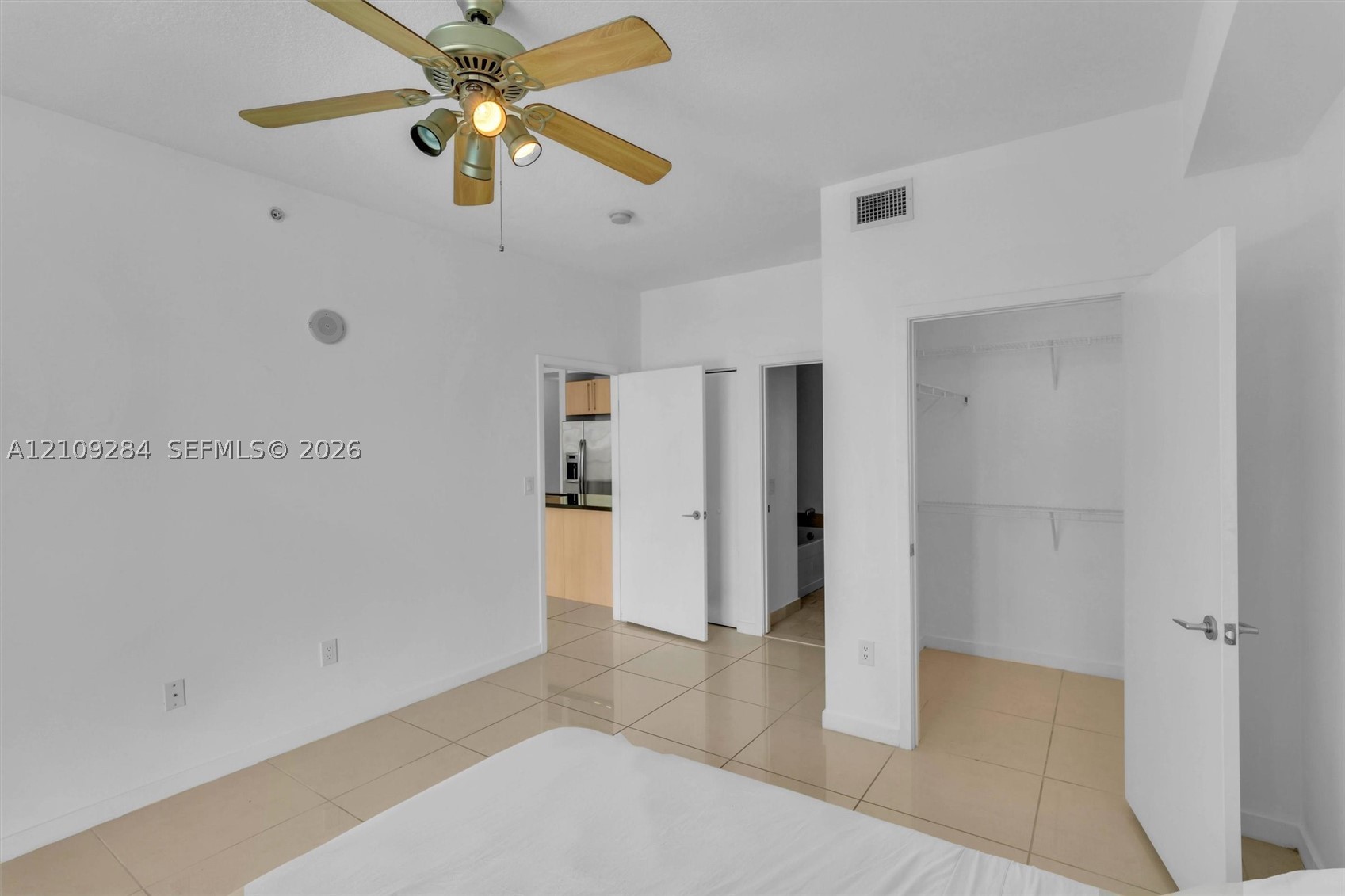 79 SW 12th St #1210 Miami, FL 33130