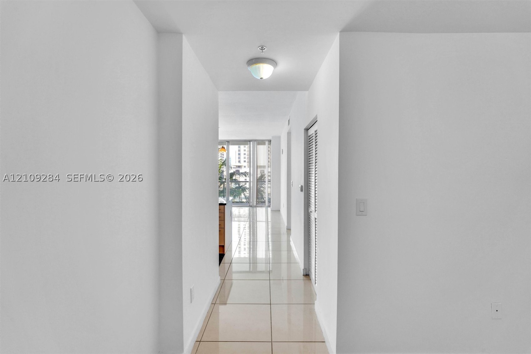 79 SW 12th St #1210 Miami, FL 33130
