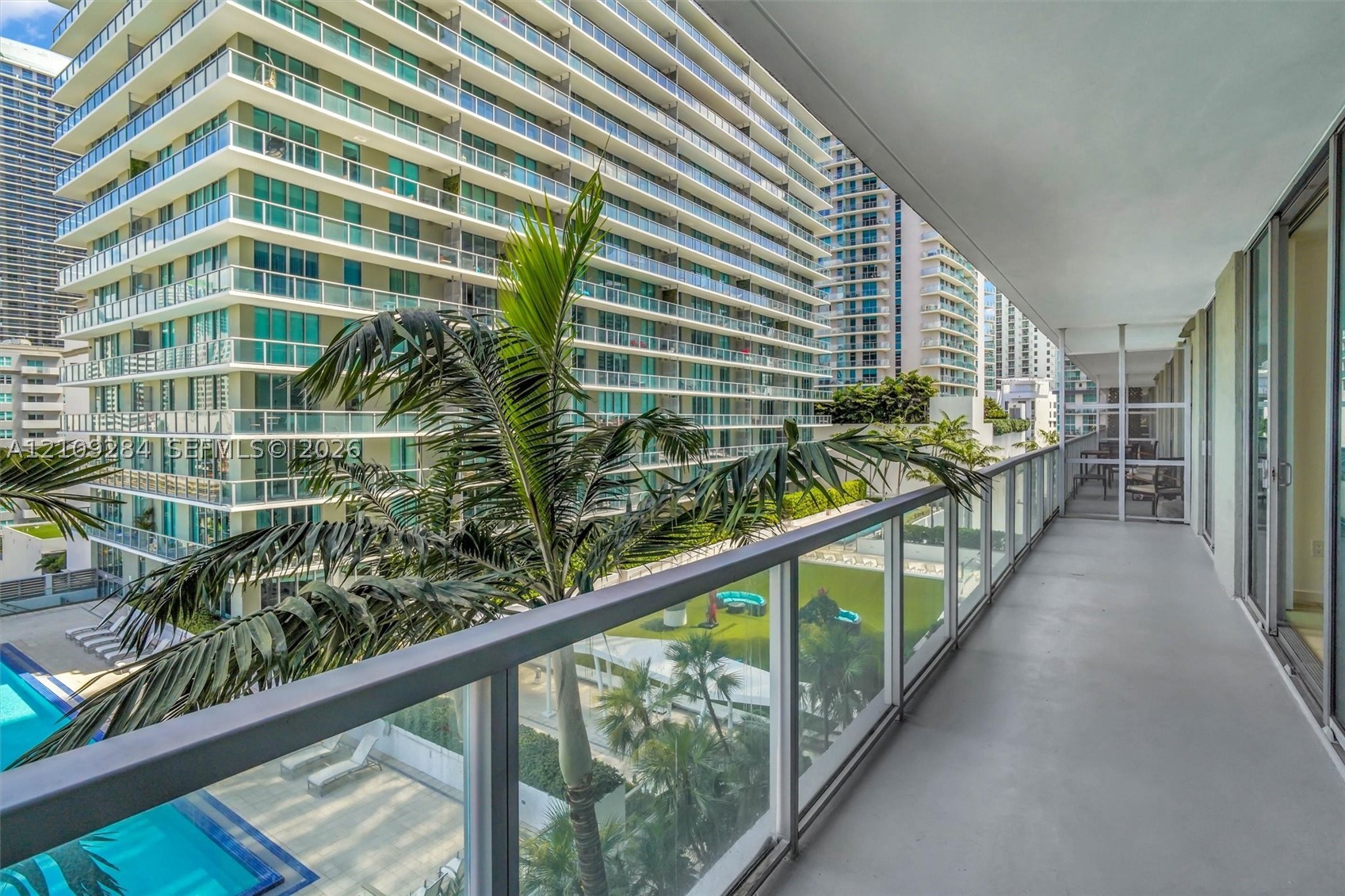 79 SW 12th St #1210 Miami, FL 33130