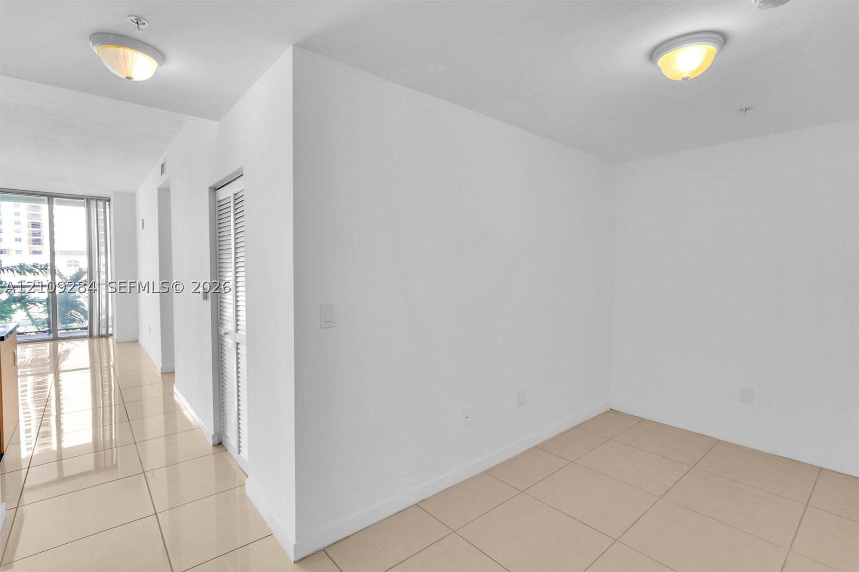 79 SW 12th St #1210 Miami, FL 33130