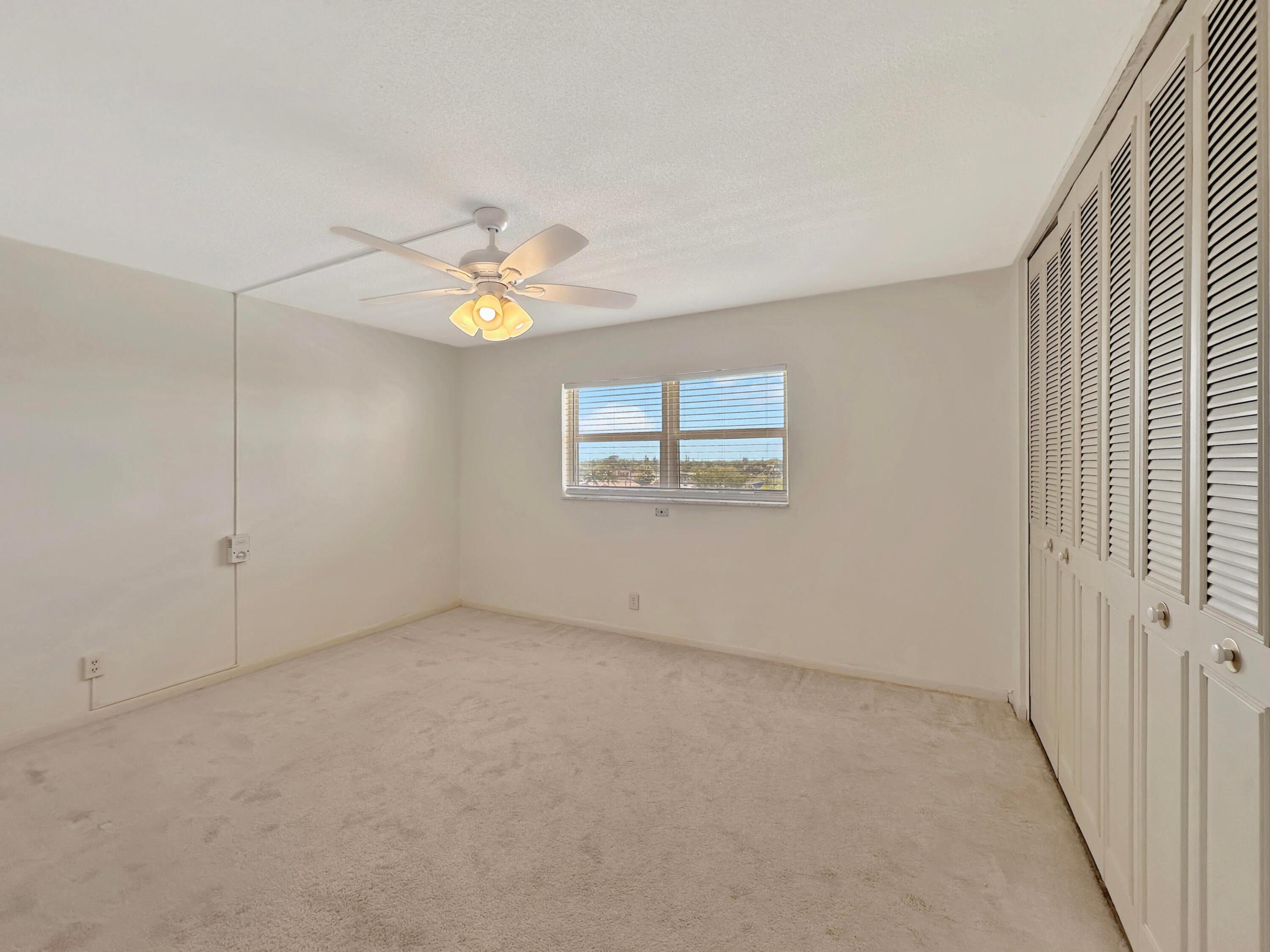 501 Lake Shr #505 West Palm Beach, FL 33403