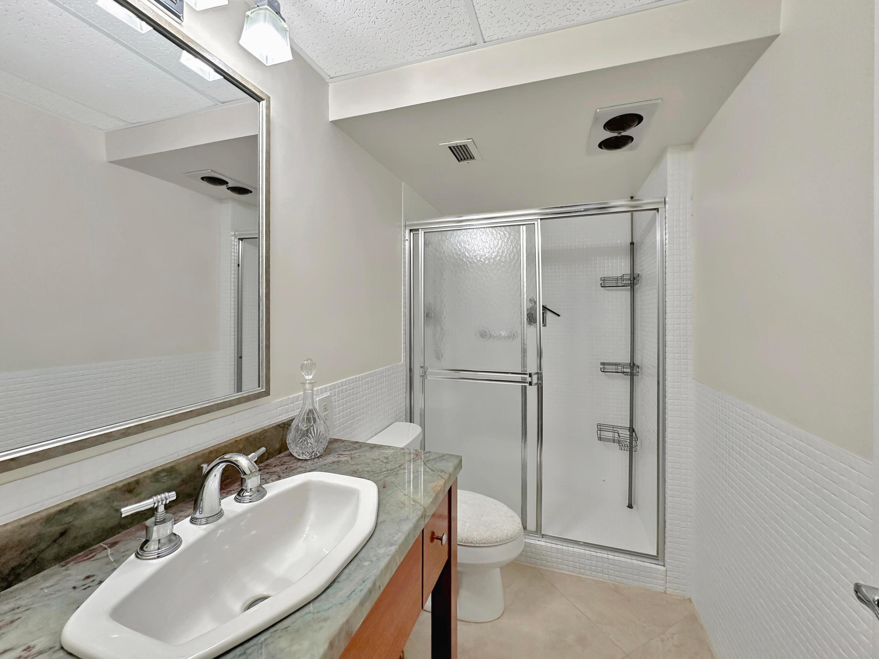 501 Lake Shr #505 West Palm Beach, FL 33403