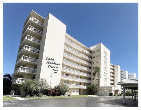 501 Lake Shr #505 West Palm Beach, FL 33403