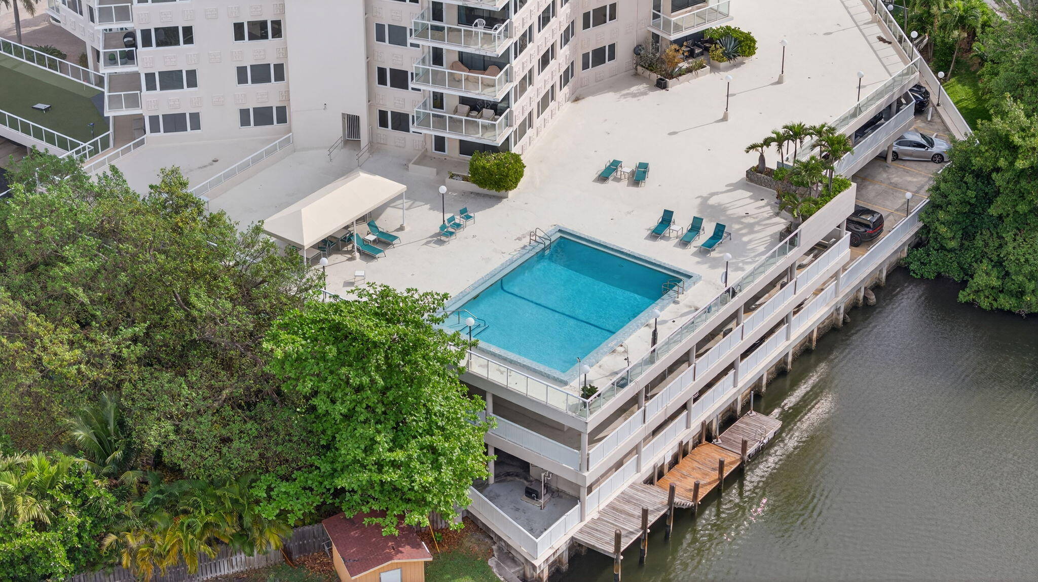 3000 Holiday #1602 Fort Lauderdale, FL 33316