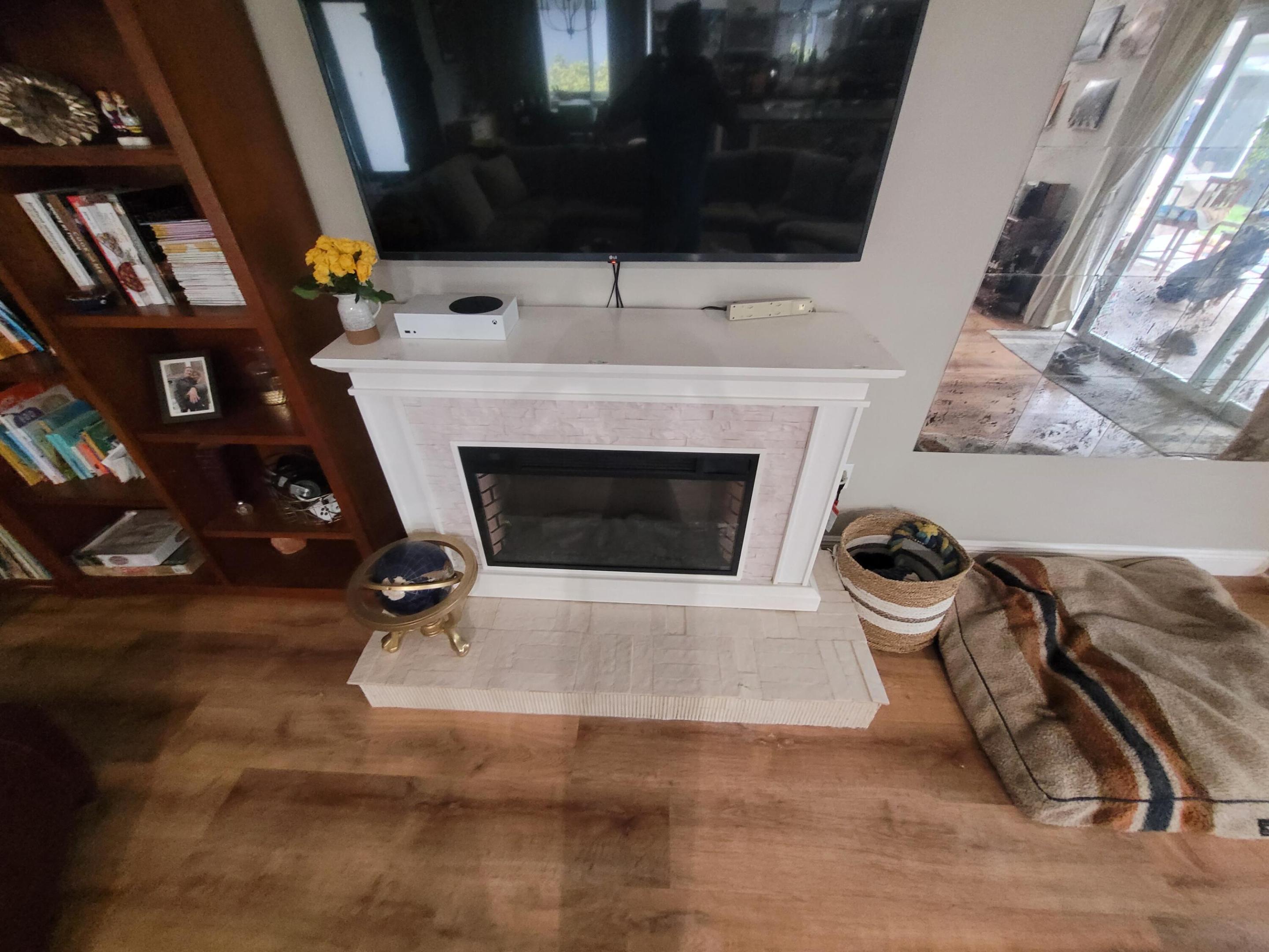 9651 SW 9th Pembroke Pines, FL 33025