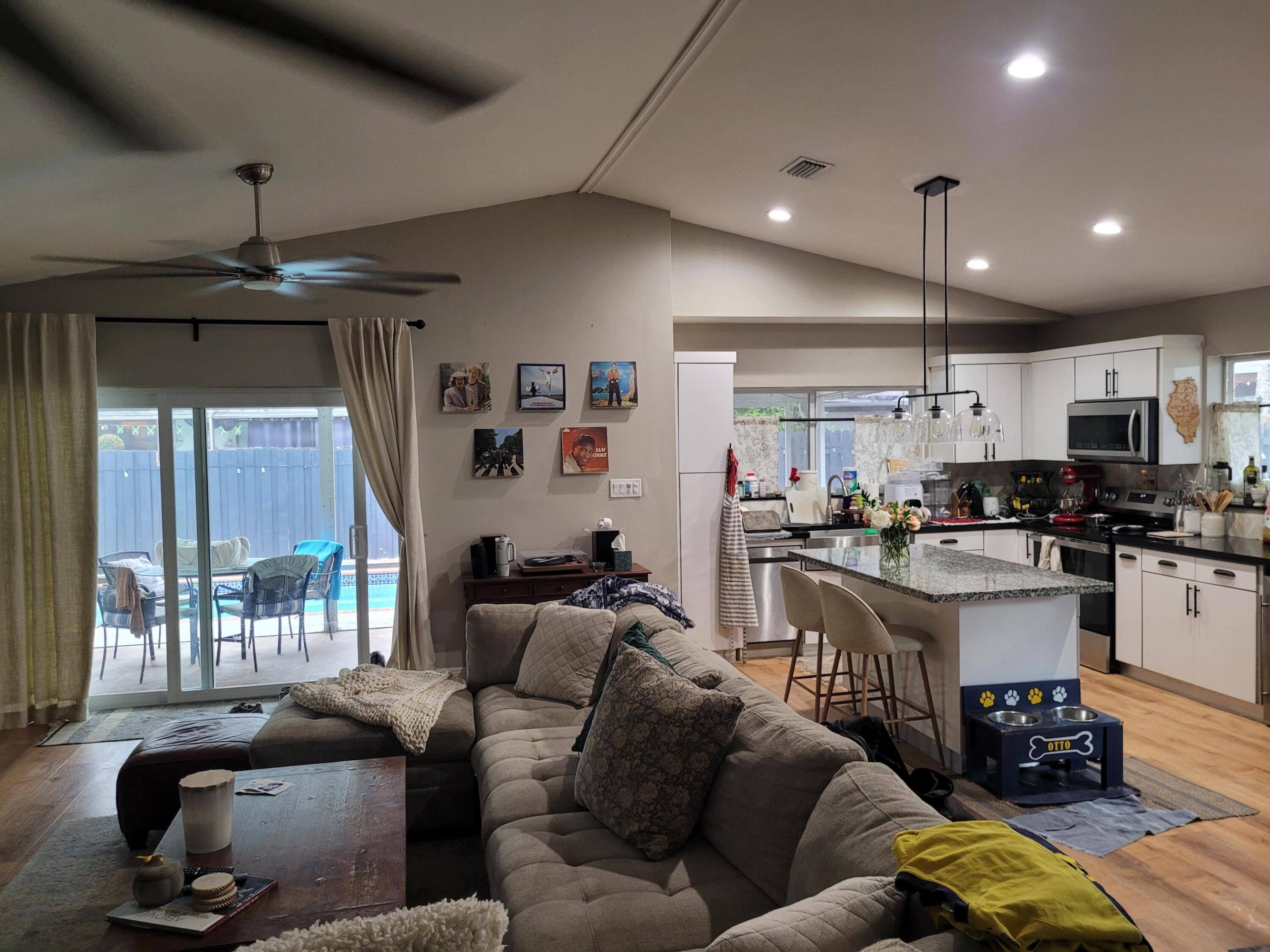 9651 SW 9th Pembroke Pines, FL 33025