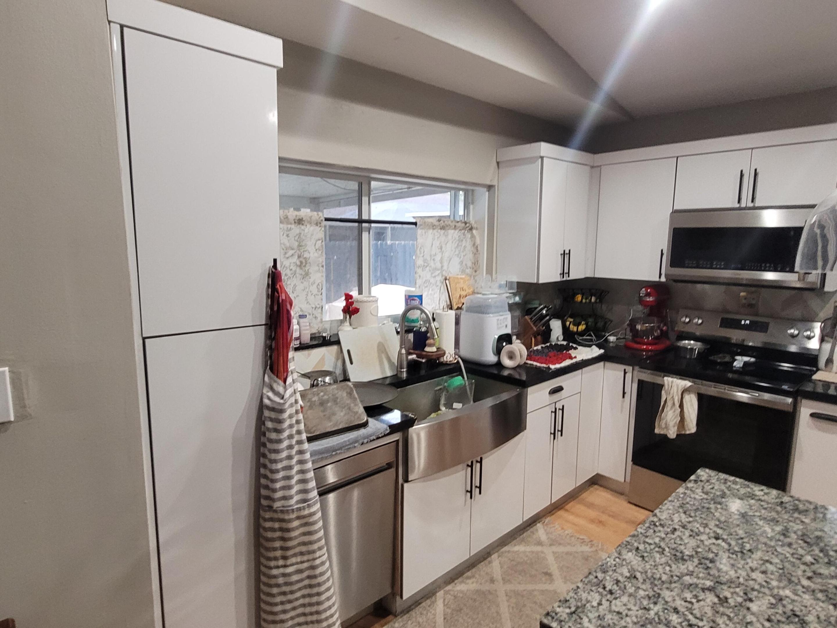 9651 SW 9th Pembroke Pines, FL 33025