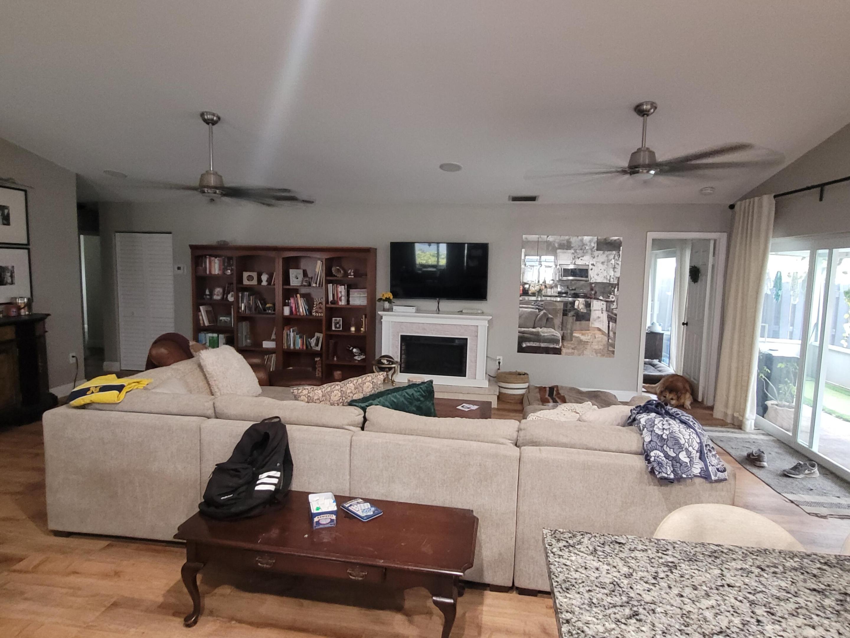 9651 SW 9th Pembroke Pines, FL 33025