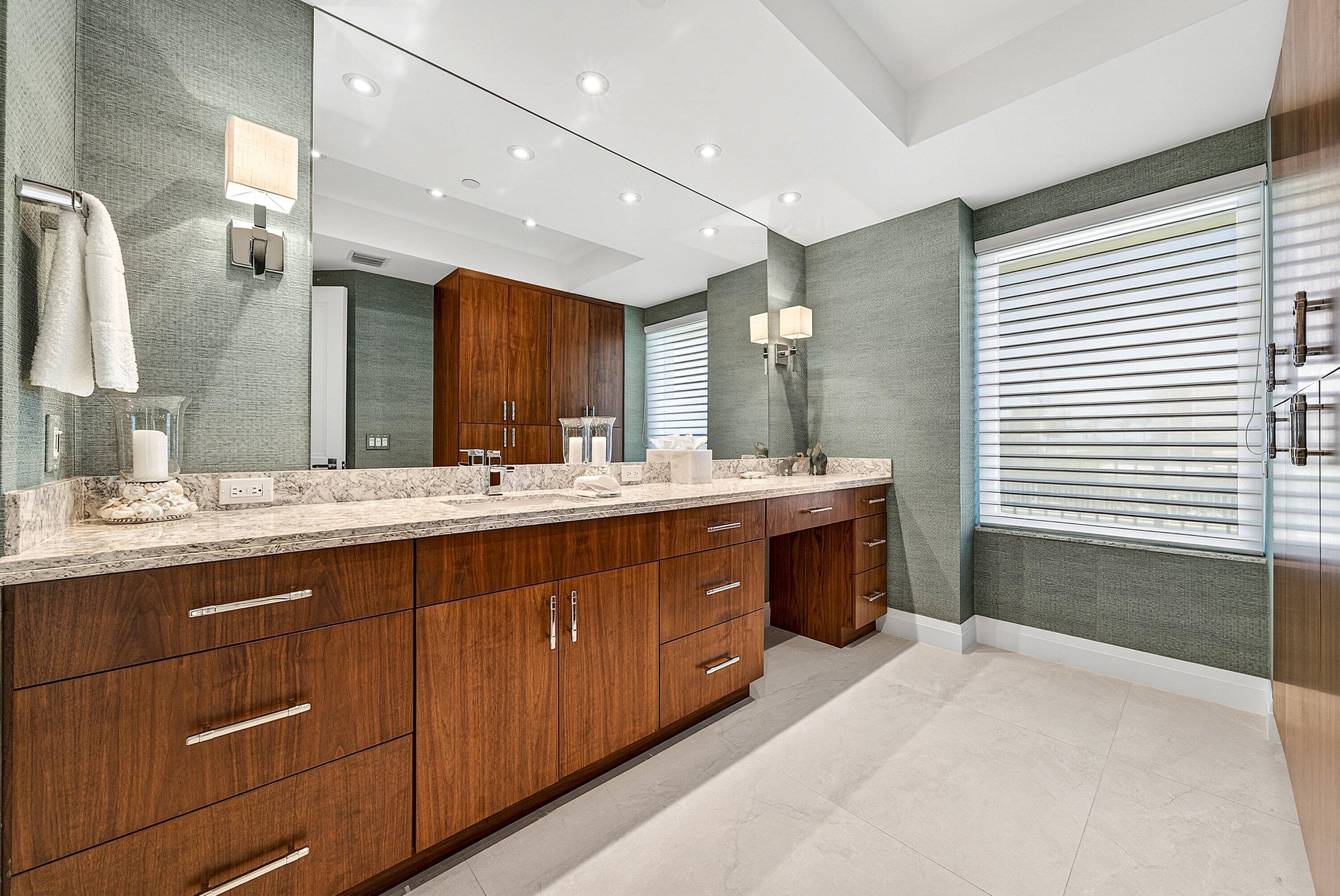 425 S Beach #2o Tequesta, FL 33469