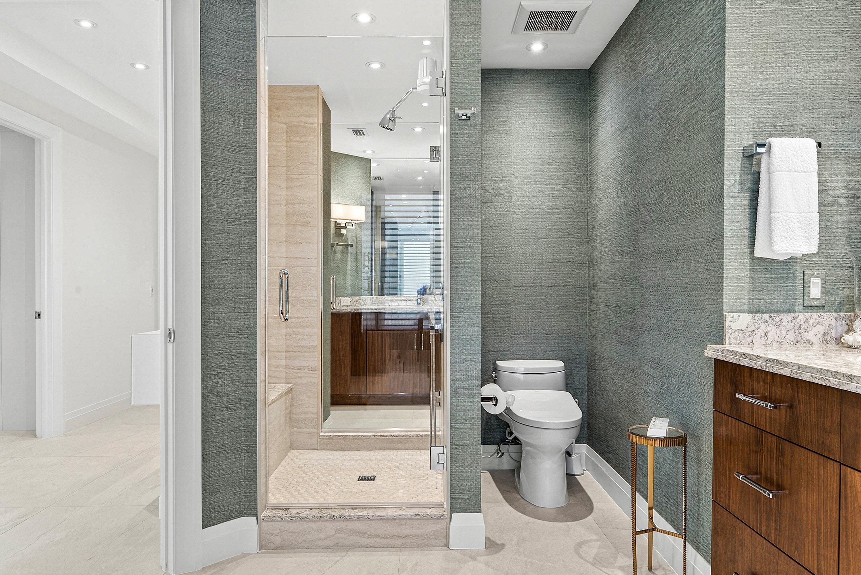 425 S Beach #2o Tequesta, FL 33469