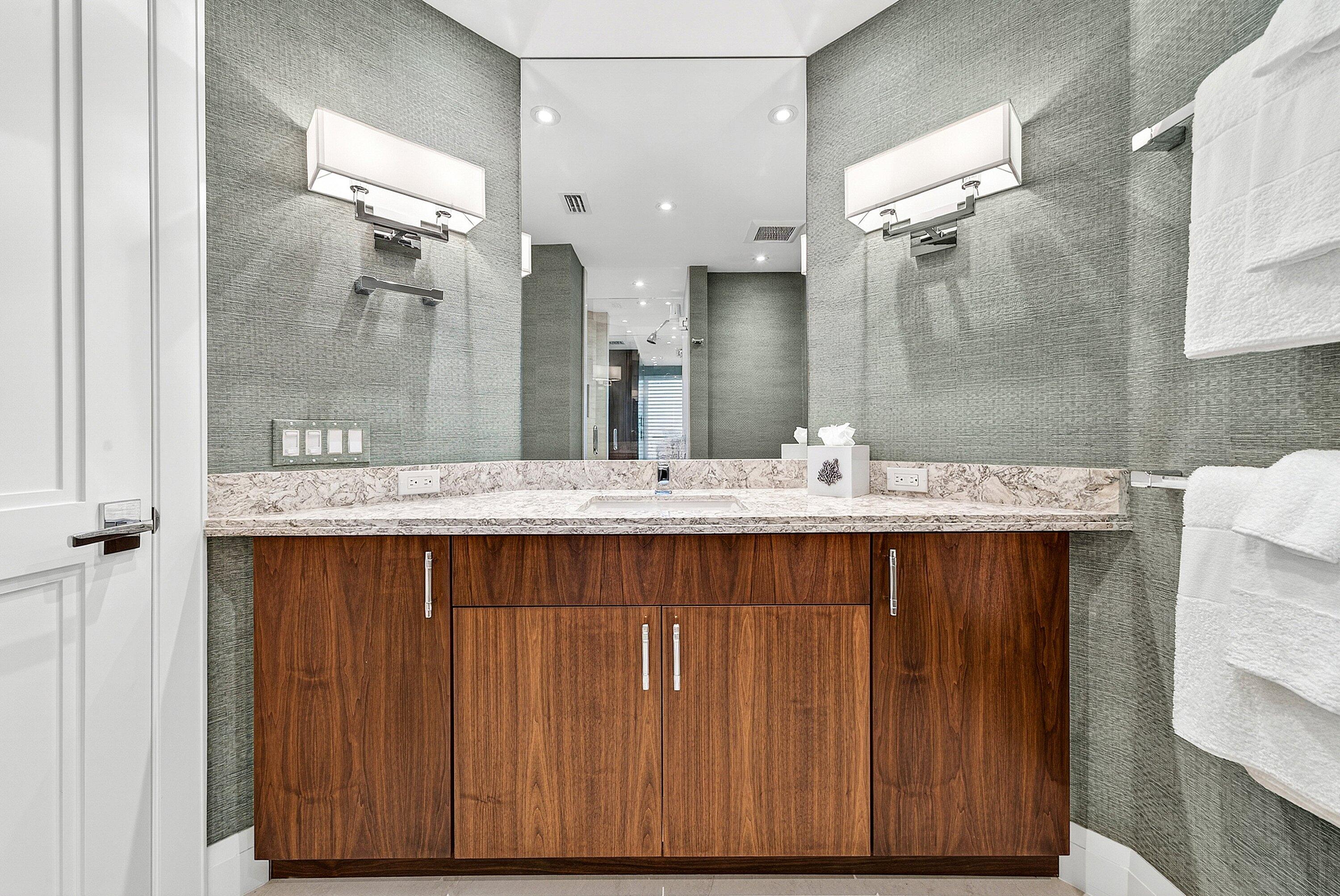 425 S Beach #2o Tequesta, FL 33469