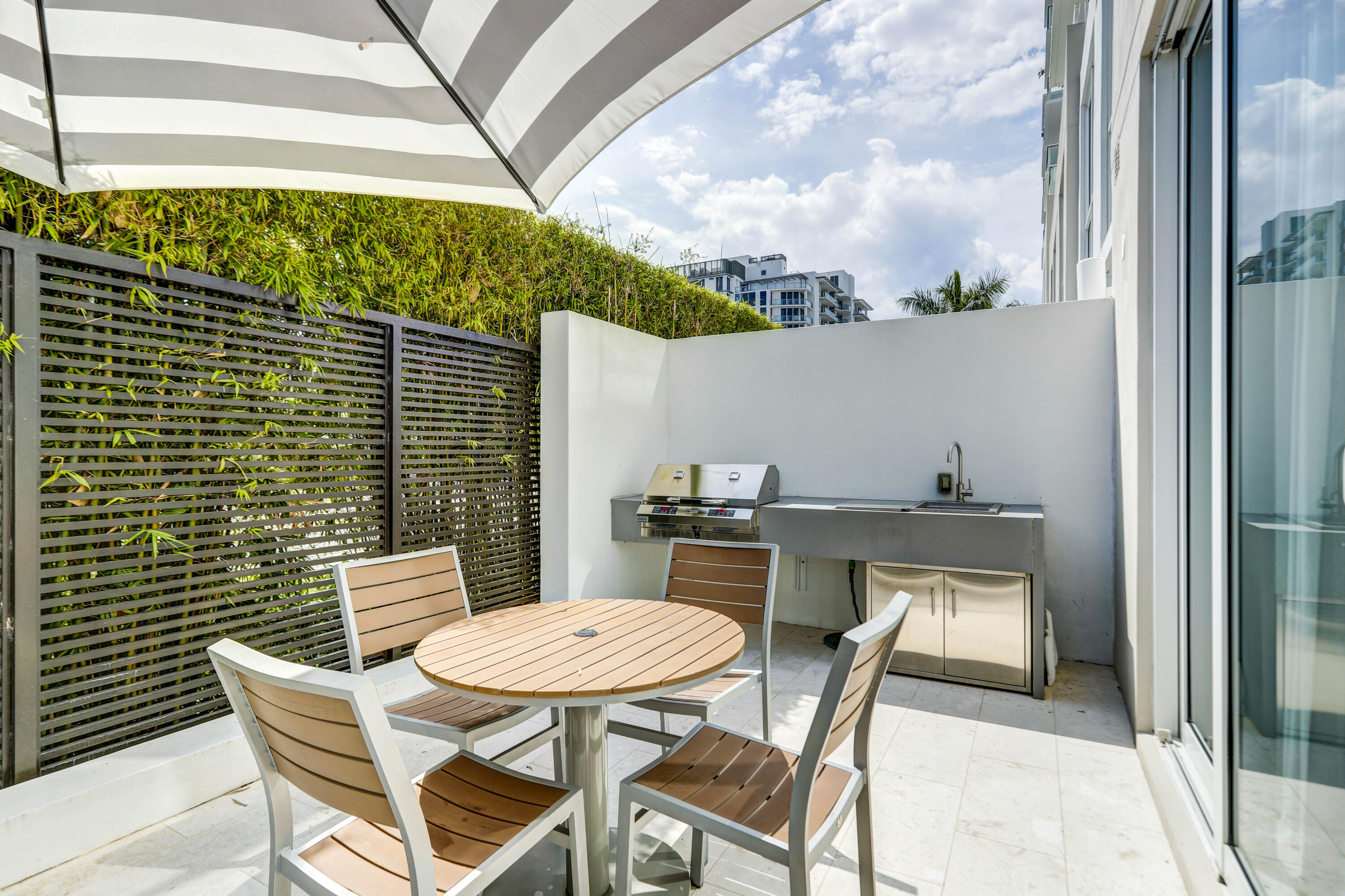 401 N Birch #Th3 Fort Lauderdale, FL 33304
