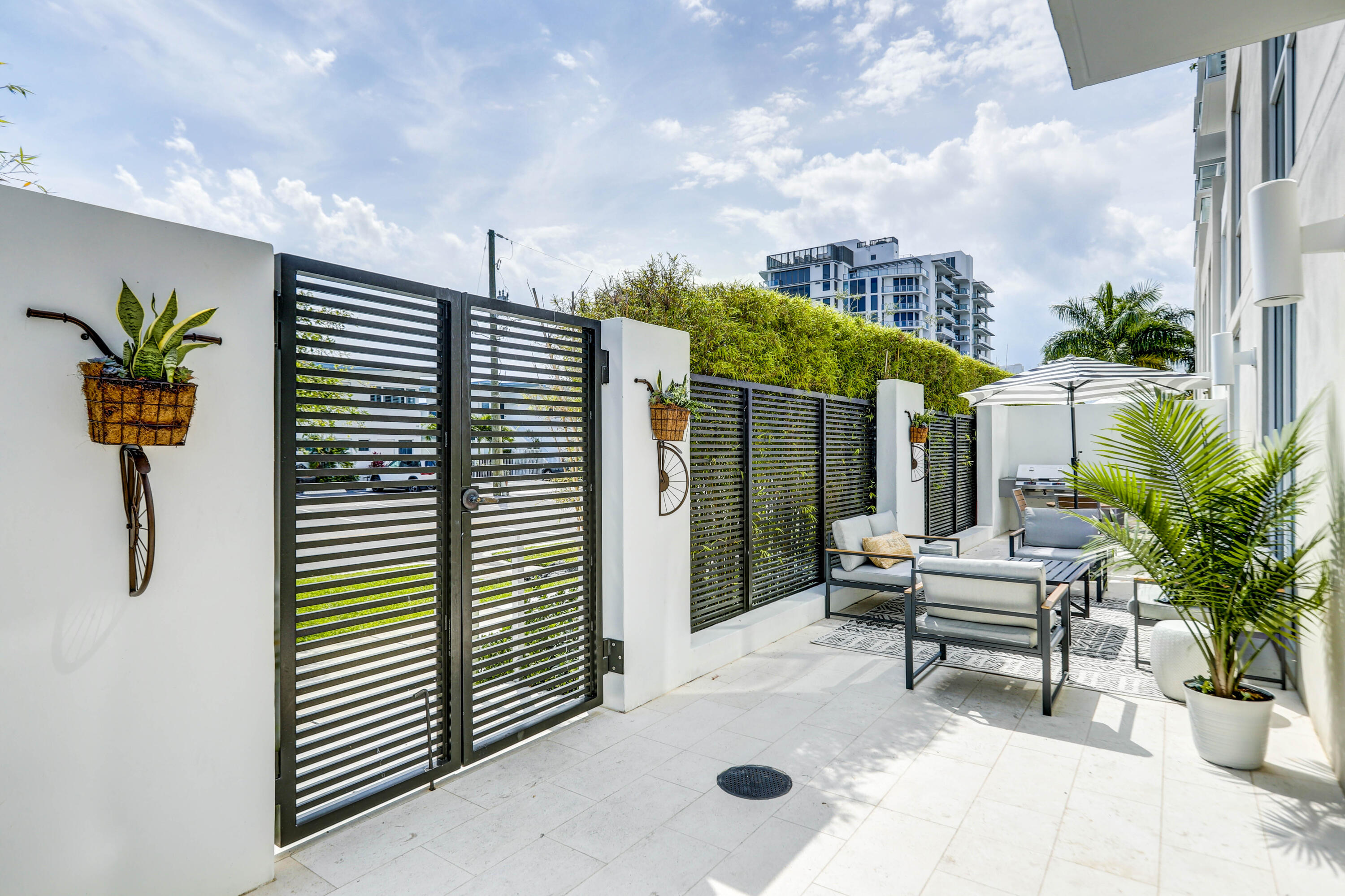 401 N Birch #Th3 Fort Lauderdale, FL 33304