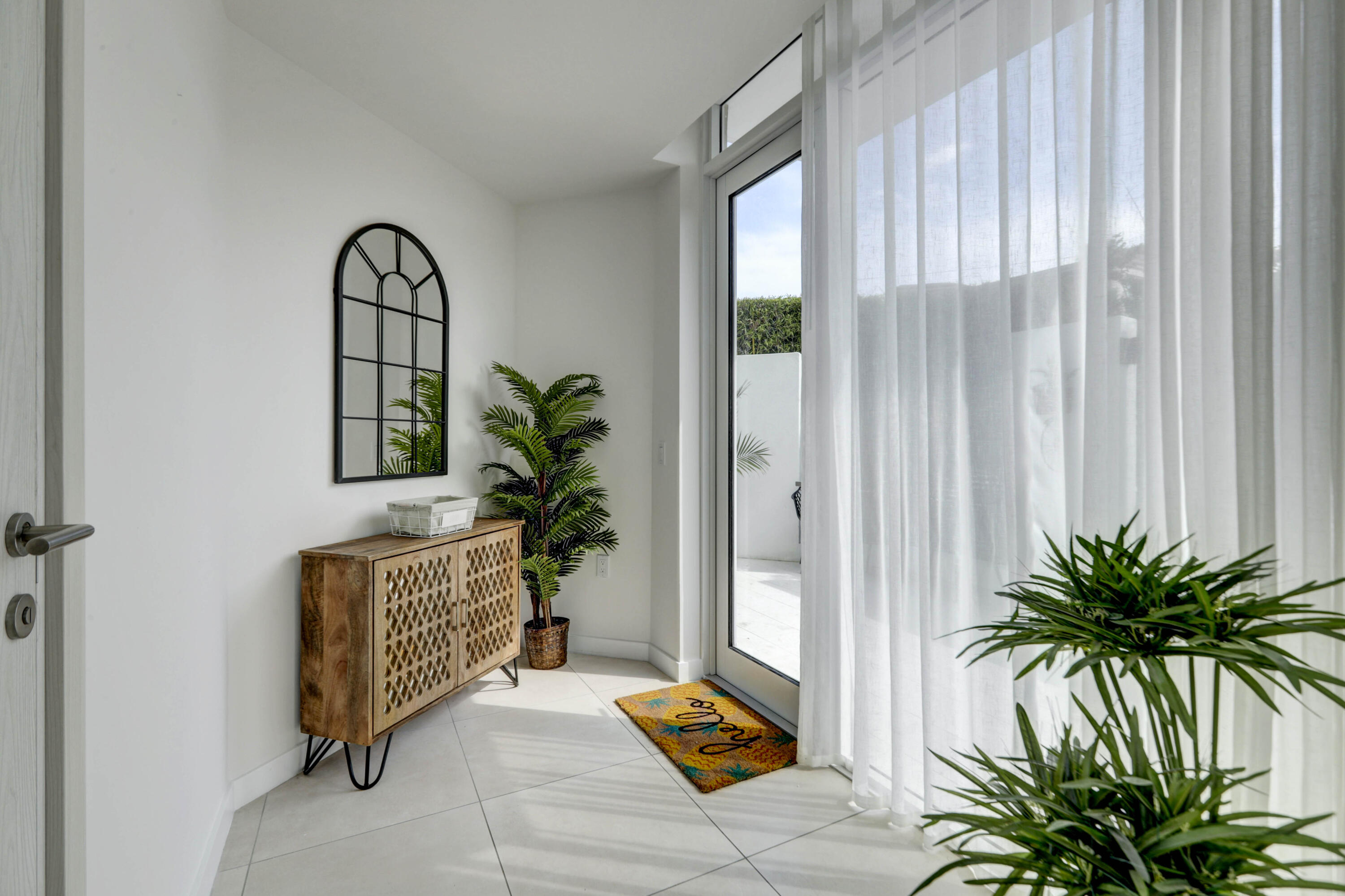 401 N Birch #Th3 Fort Lauderdale, FL 33304