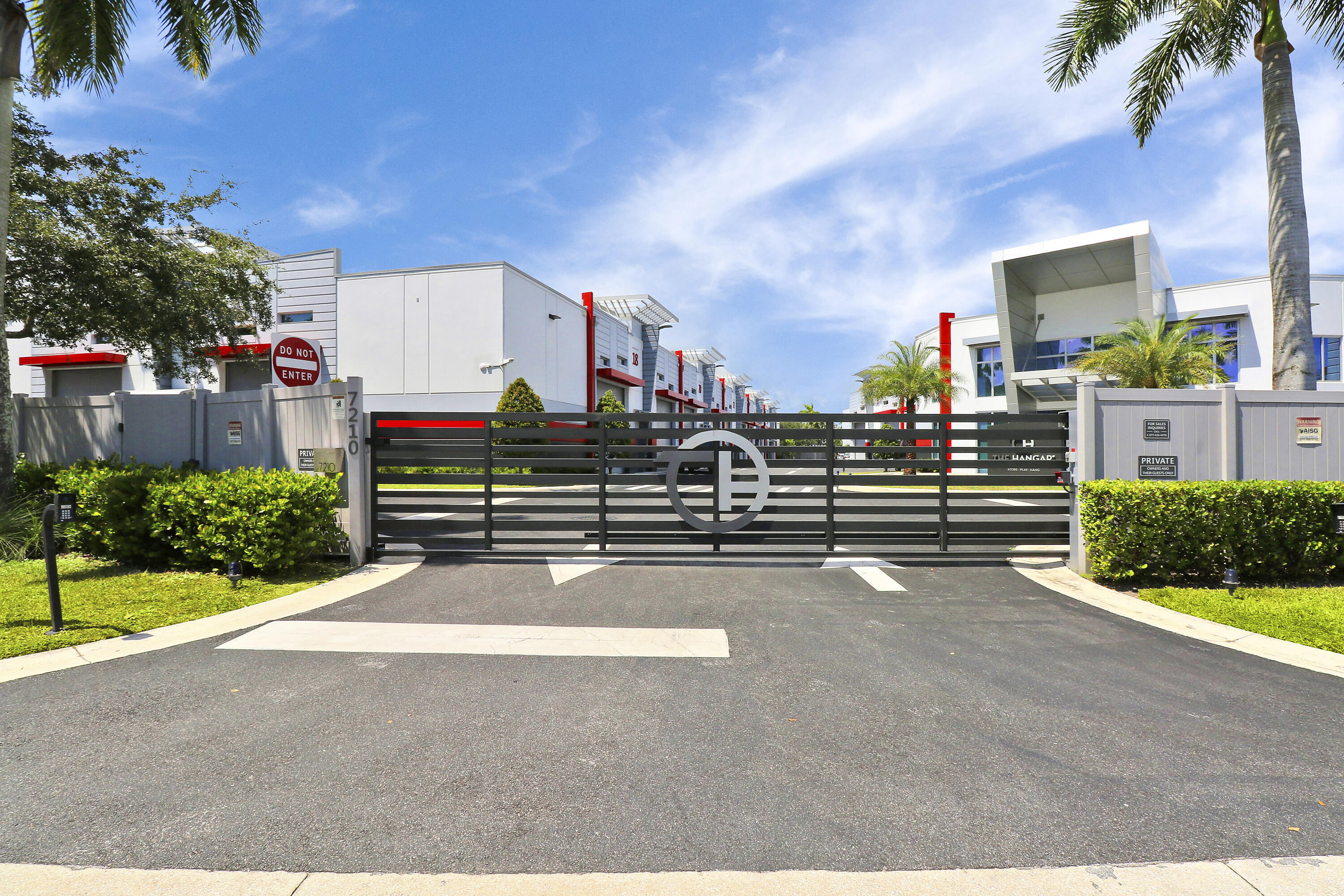 7210 Haverhill Business #31 & 32