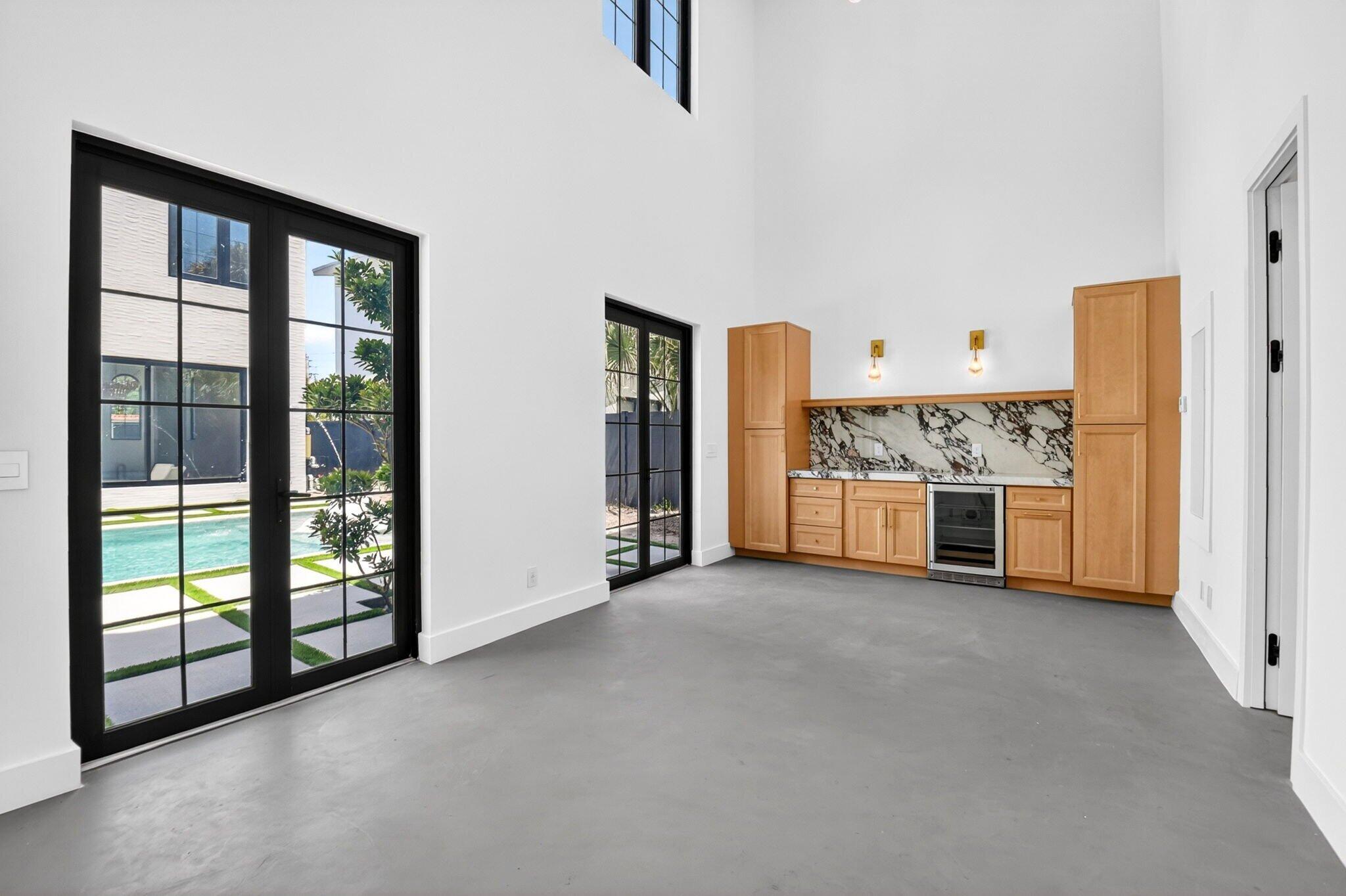 312 Plymouth West Palm Beach, FL 33405