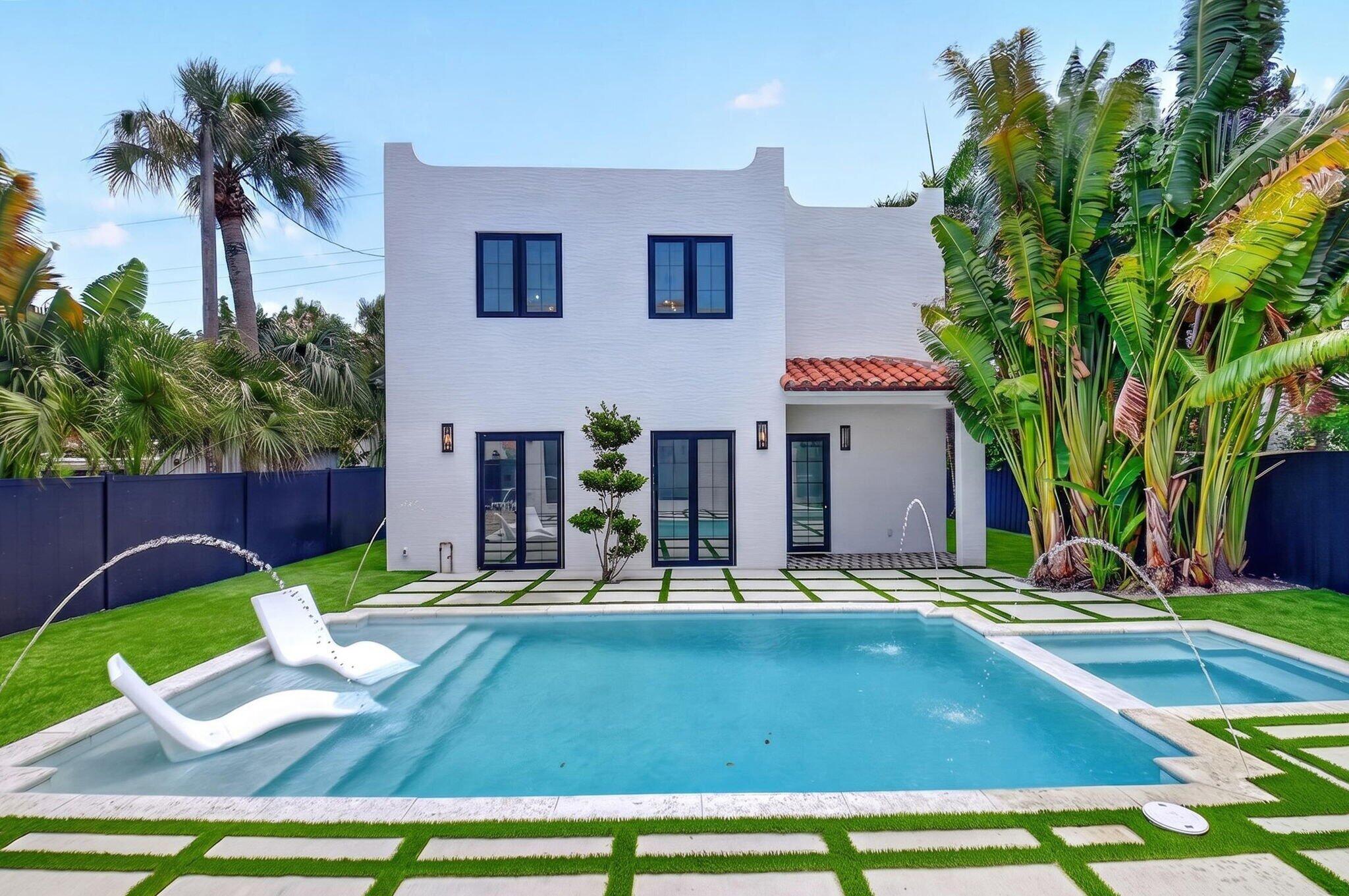 312 Plymouth West Palm Beach, FL 33405