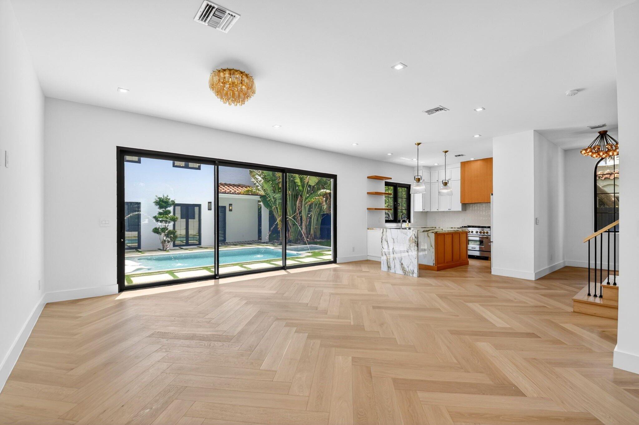 312 Plymouth West Palm Beach, FL 33405