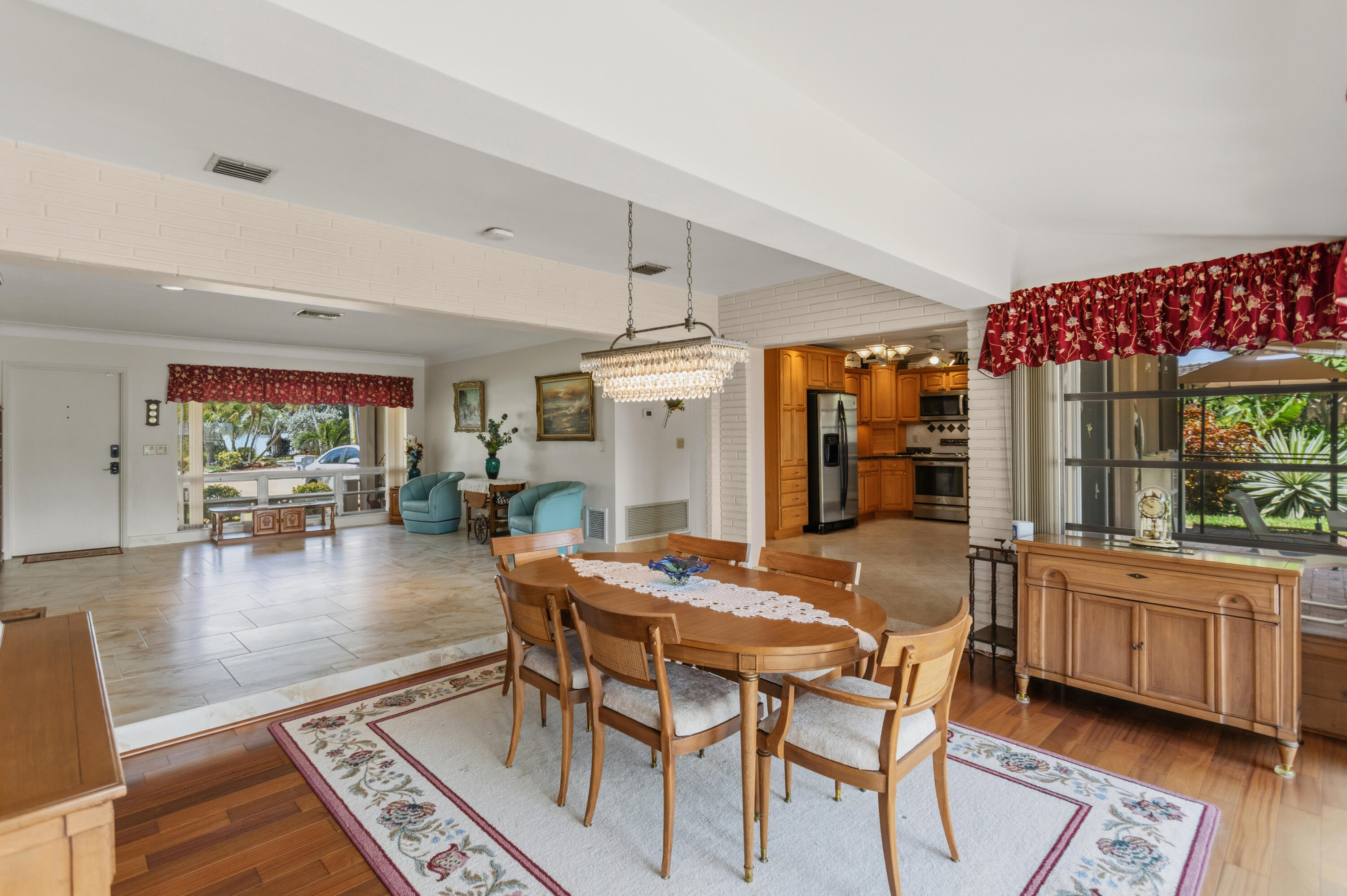 270 SE 5th Pompano Beach, FL 33060