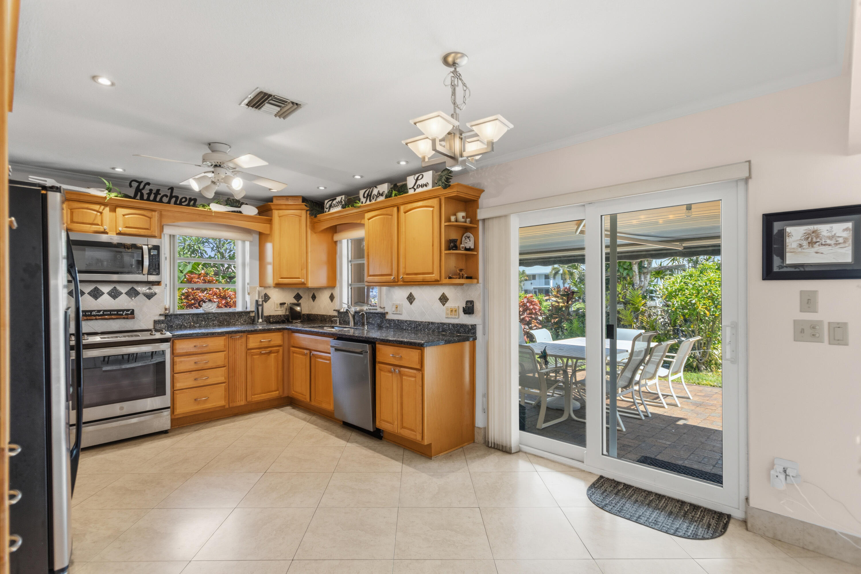270 SE 5th Pompano Beach, FL 33060