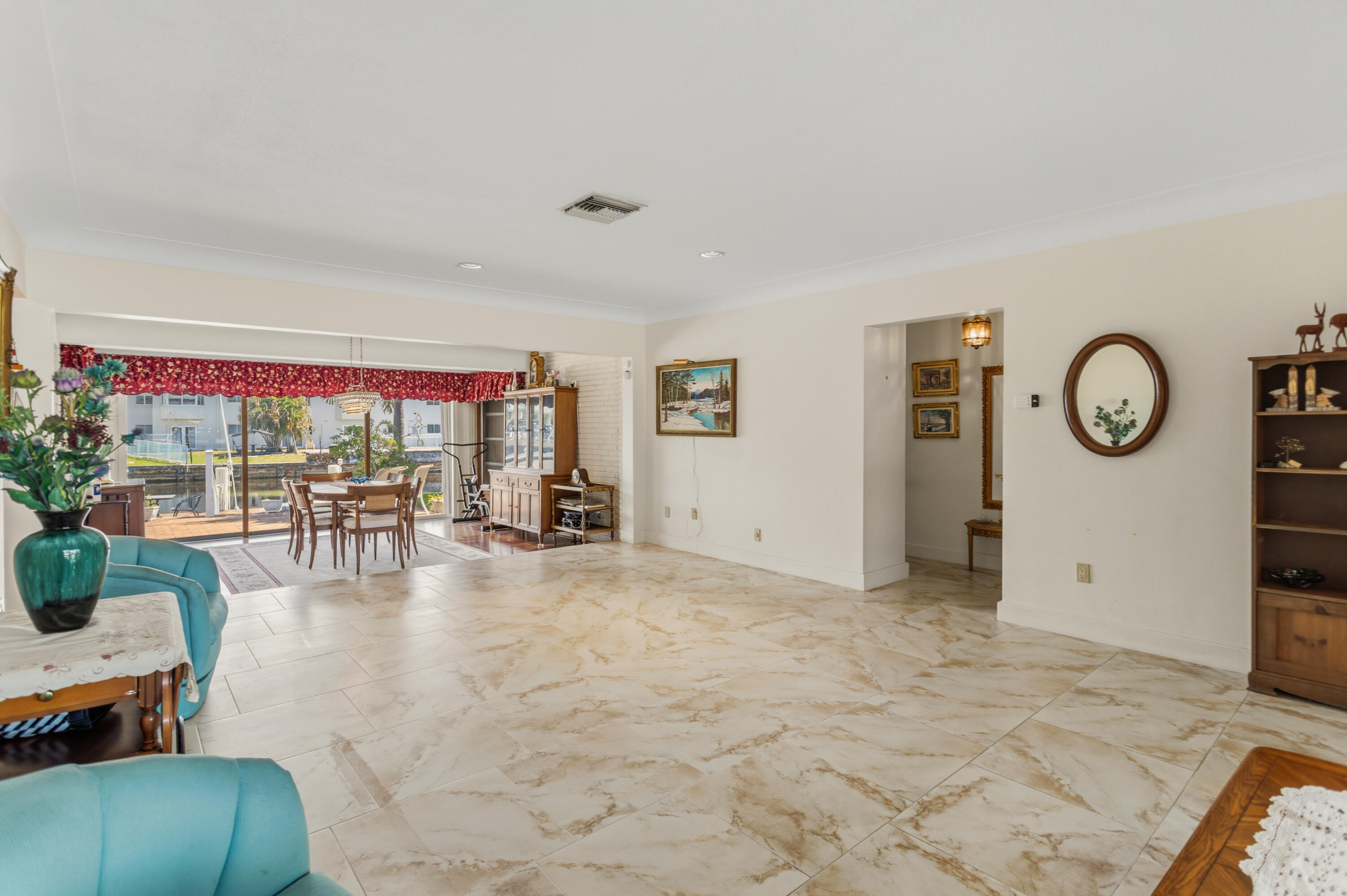270 SE 5th Pompano Beach, FL 33060