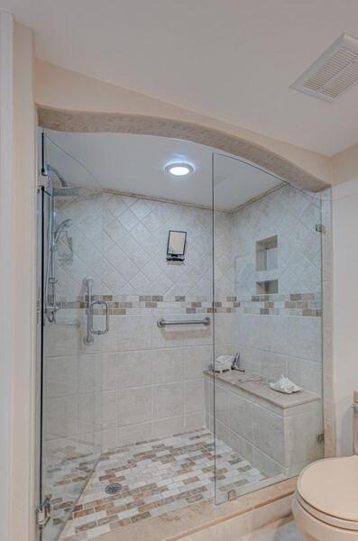 5550 N Ocean #3c Riviera Beach, FL 33404