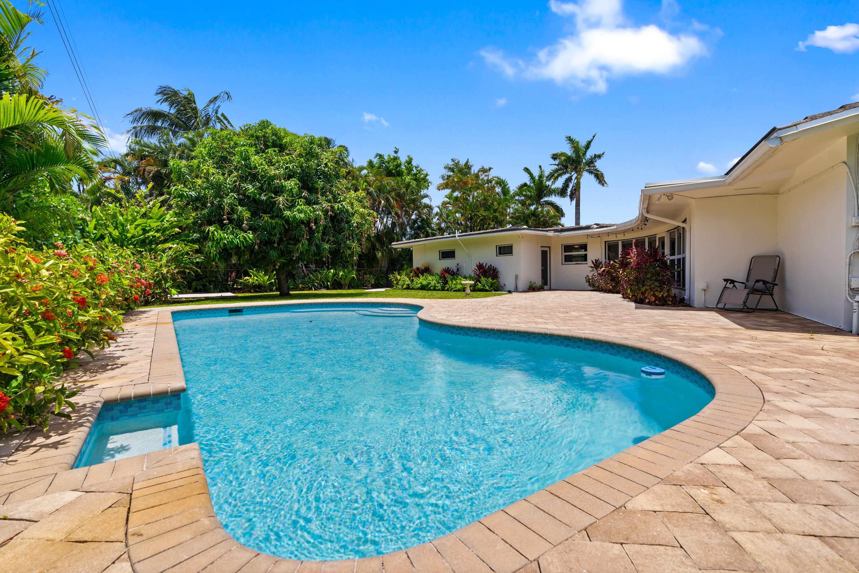 1705 NE 26th Fort Lauderdale, FL 33305