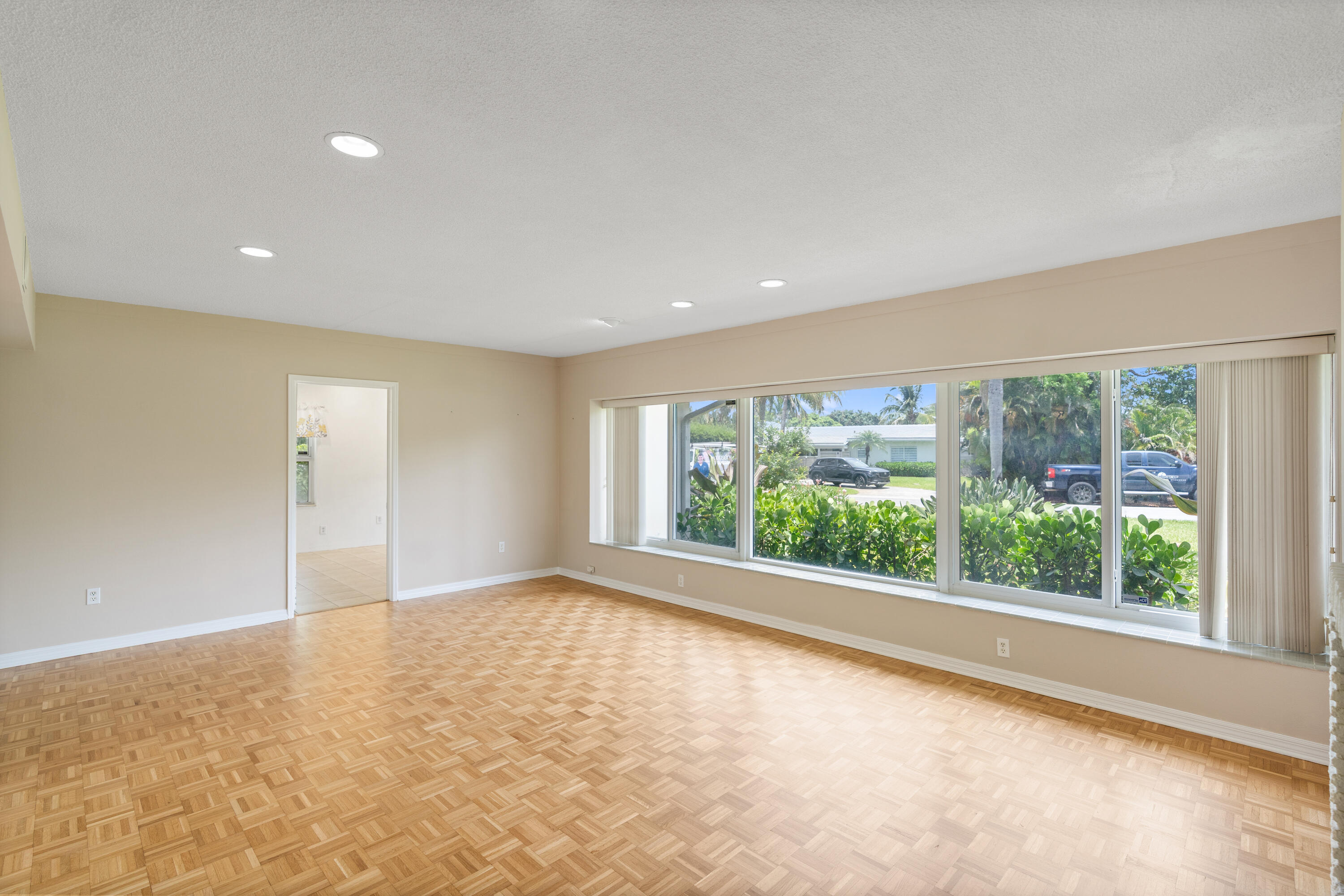 1705 NE 26th Fort Lauderdale, FL 33305