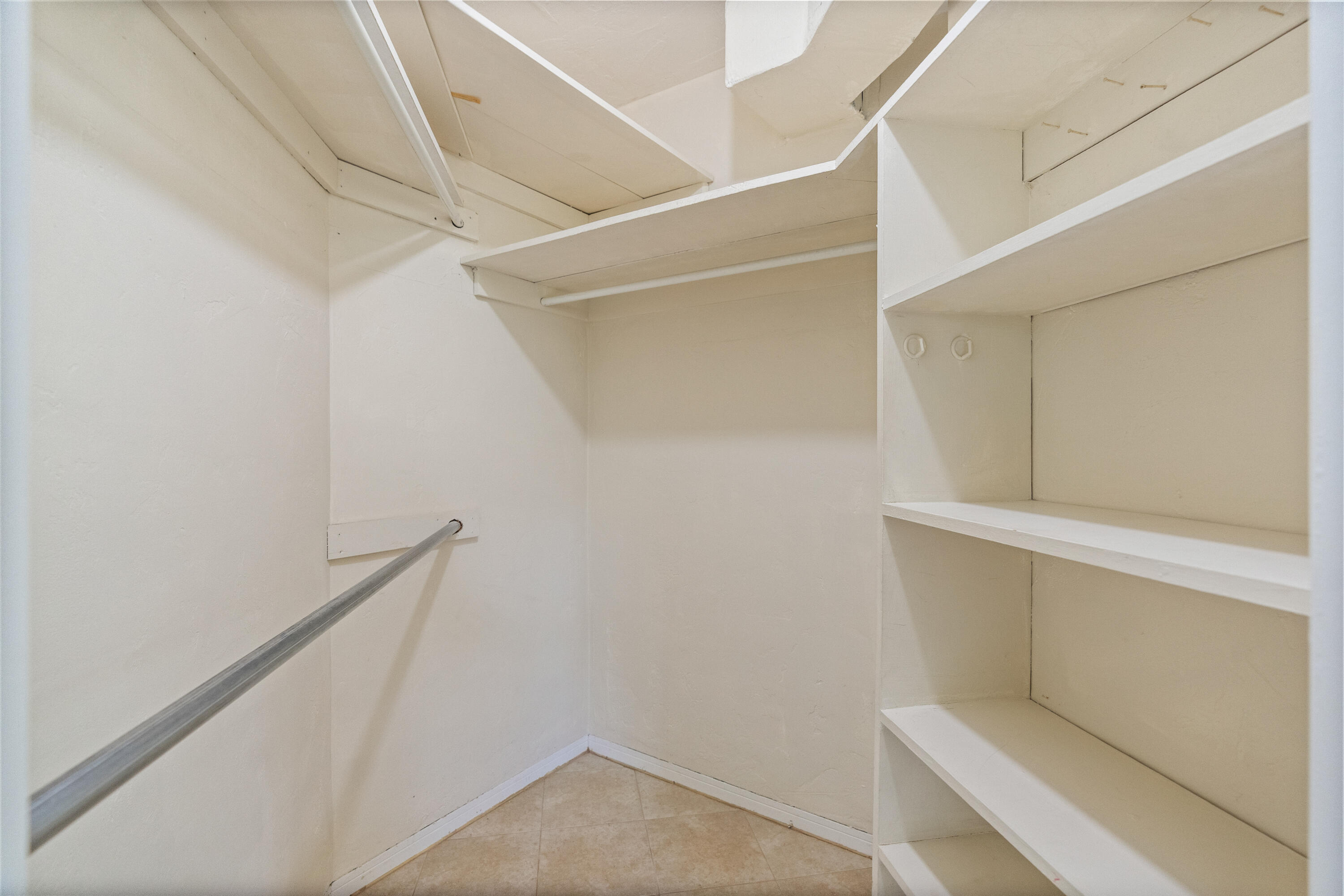1705 NE 26th Fort Lauderdale, FL 33305