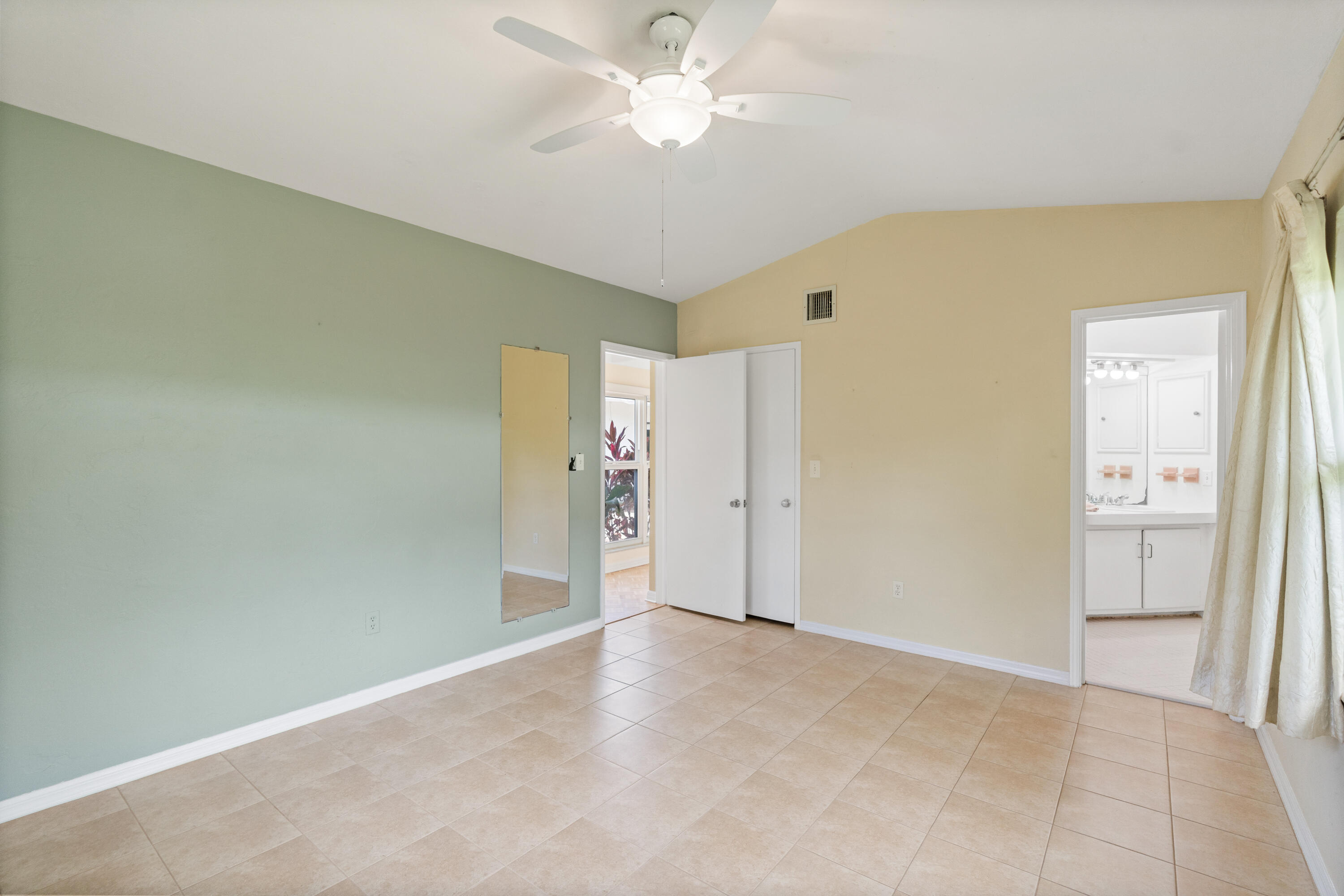1705 NE 26th Fort Lauderdale, FL 33305