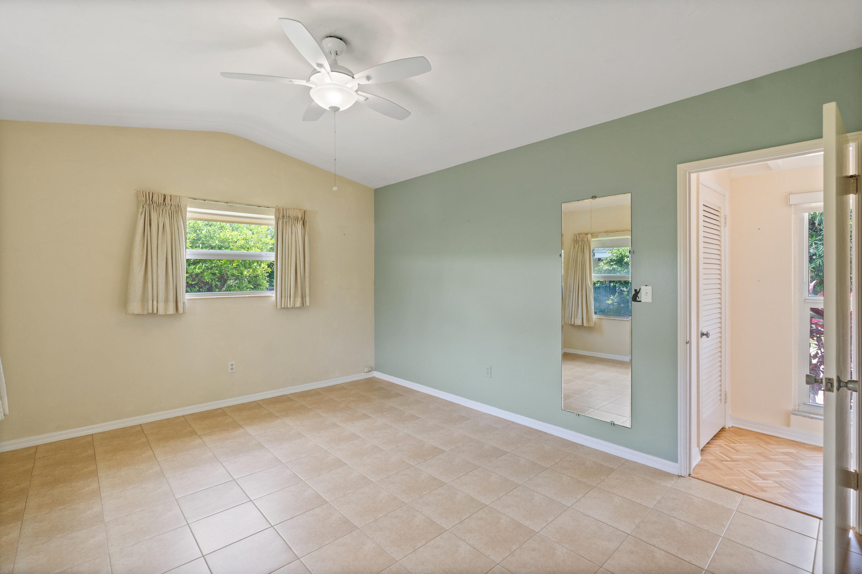 1705 NE 26th Fort Lauderdale, FL 33305
