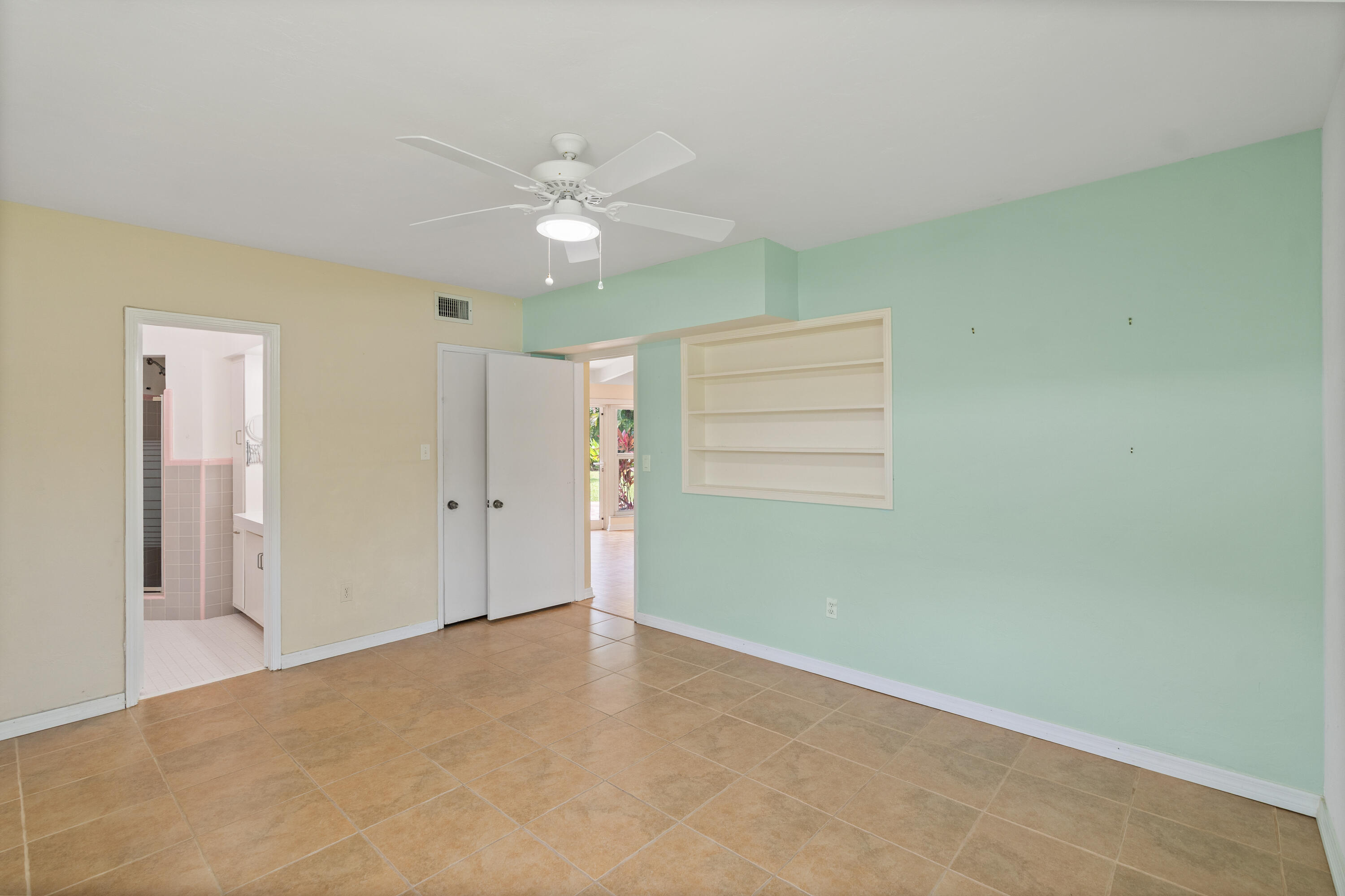 1705 NE 26th Fort Lauderdale, FL 33305