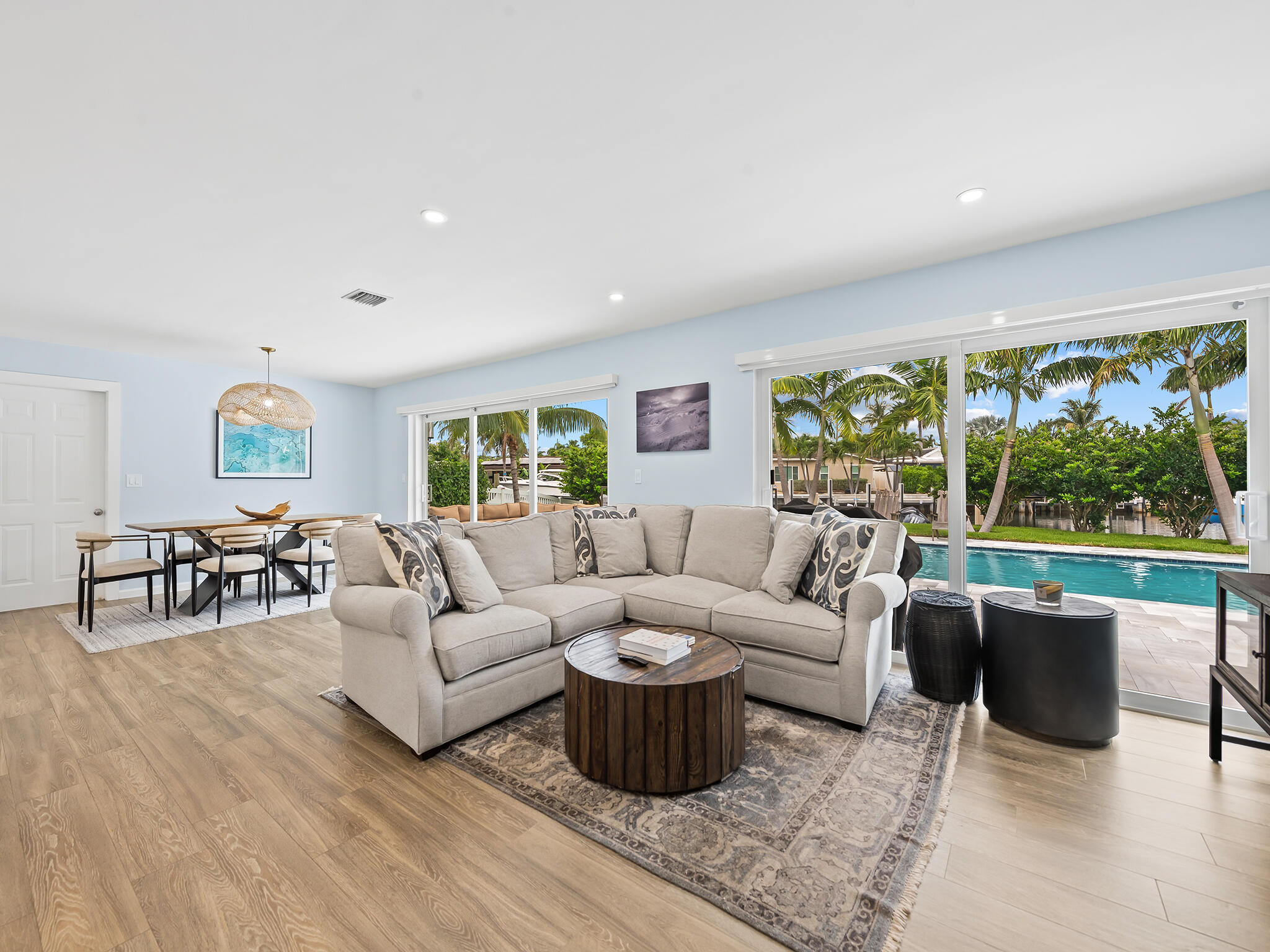 2421 NE 50th Lighthouse Point, FL 33064